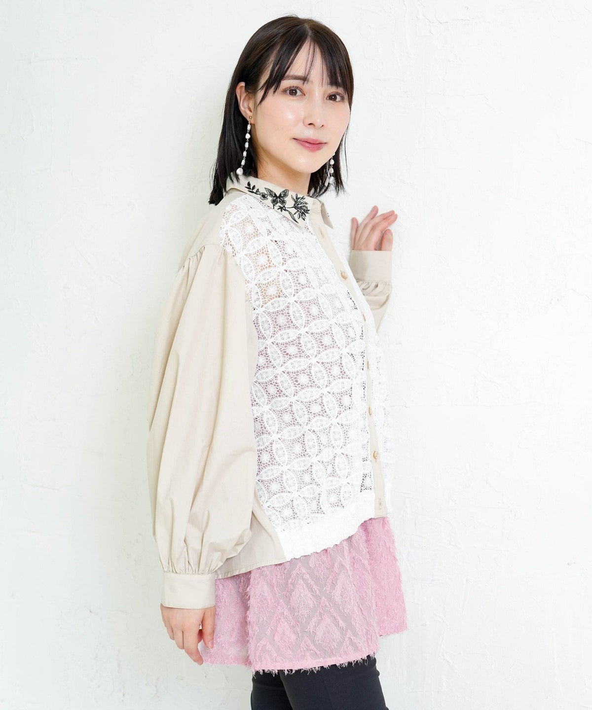 蝶花刺繍 レース切替シャツ-3