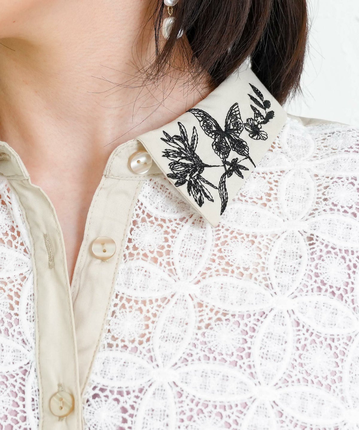 蝶花刺繍 レース切替シャツ-6