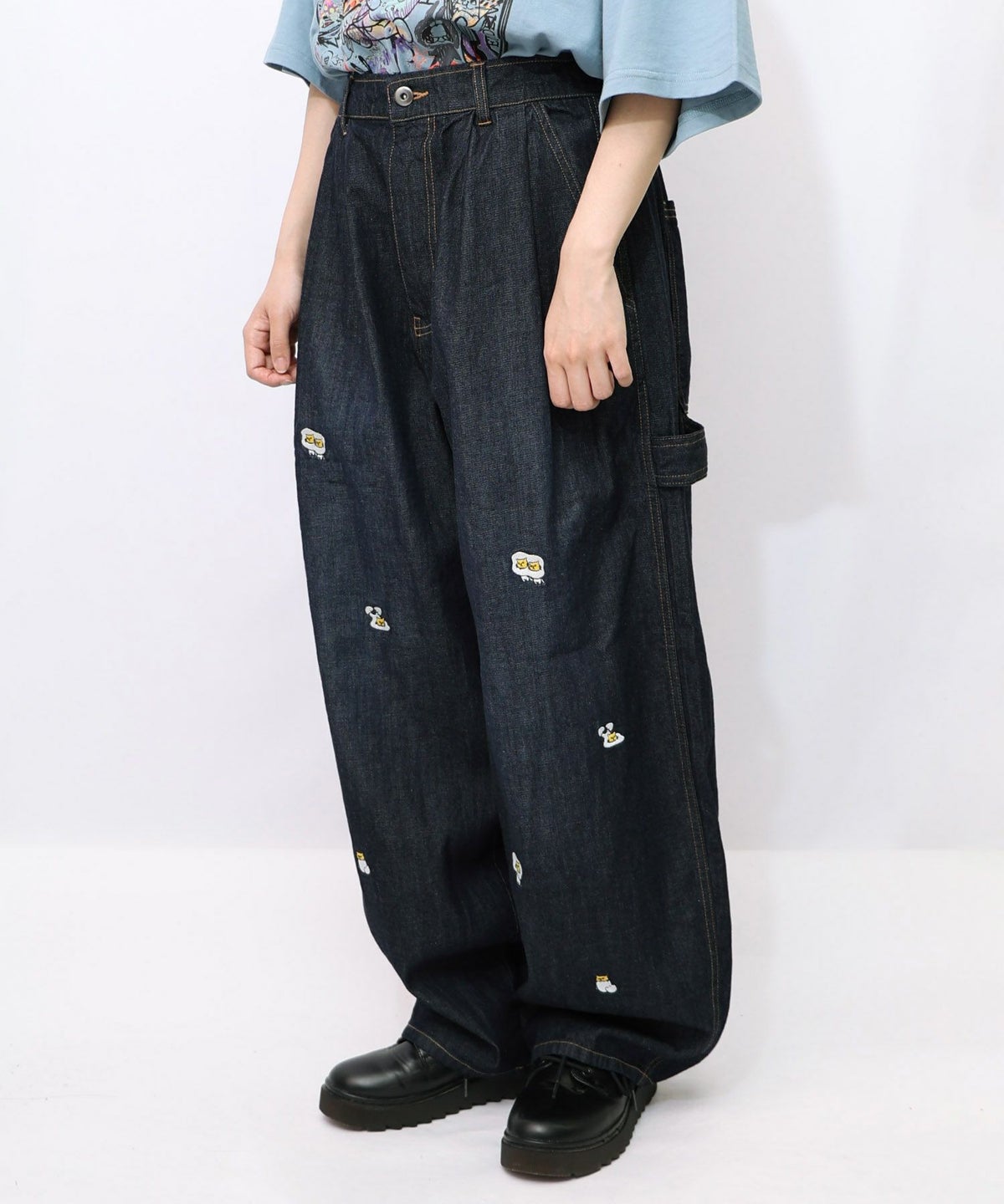 パリティーのネコ目玉焼き刺繍パンツ-12