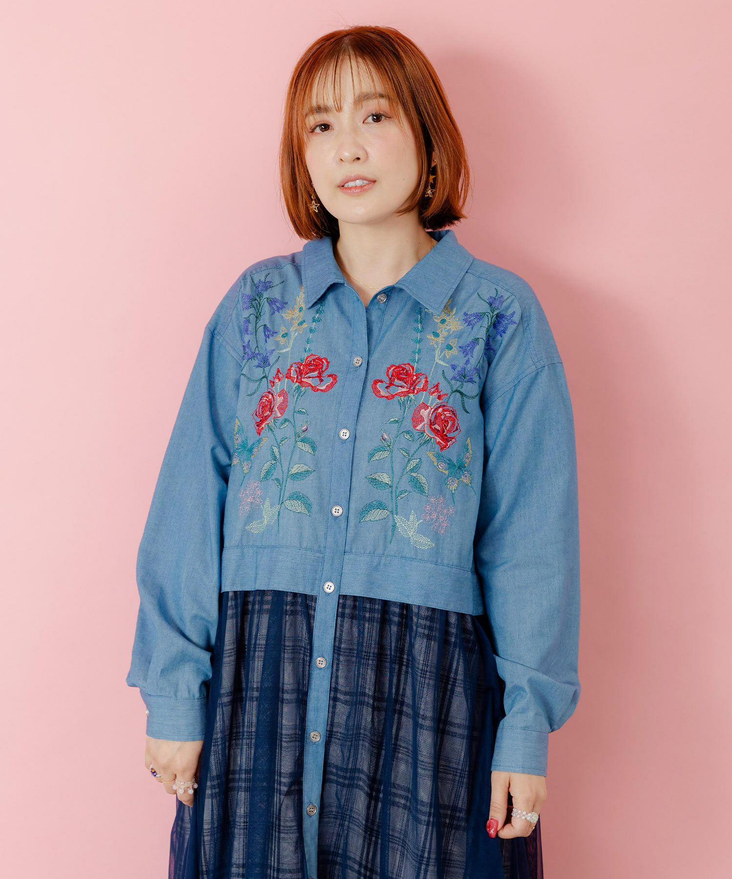 553211：花蝶刺繍チュール重ね チェック柄デニムワンピースの通販-ScoLar