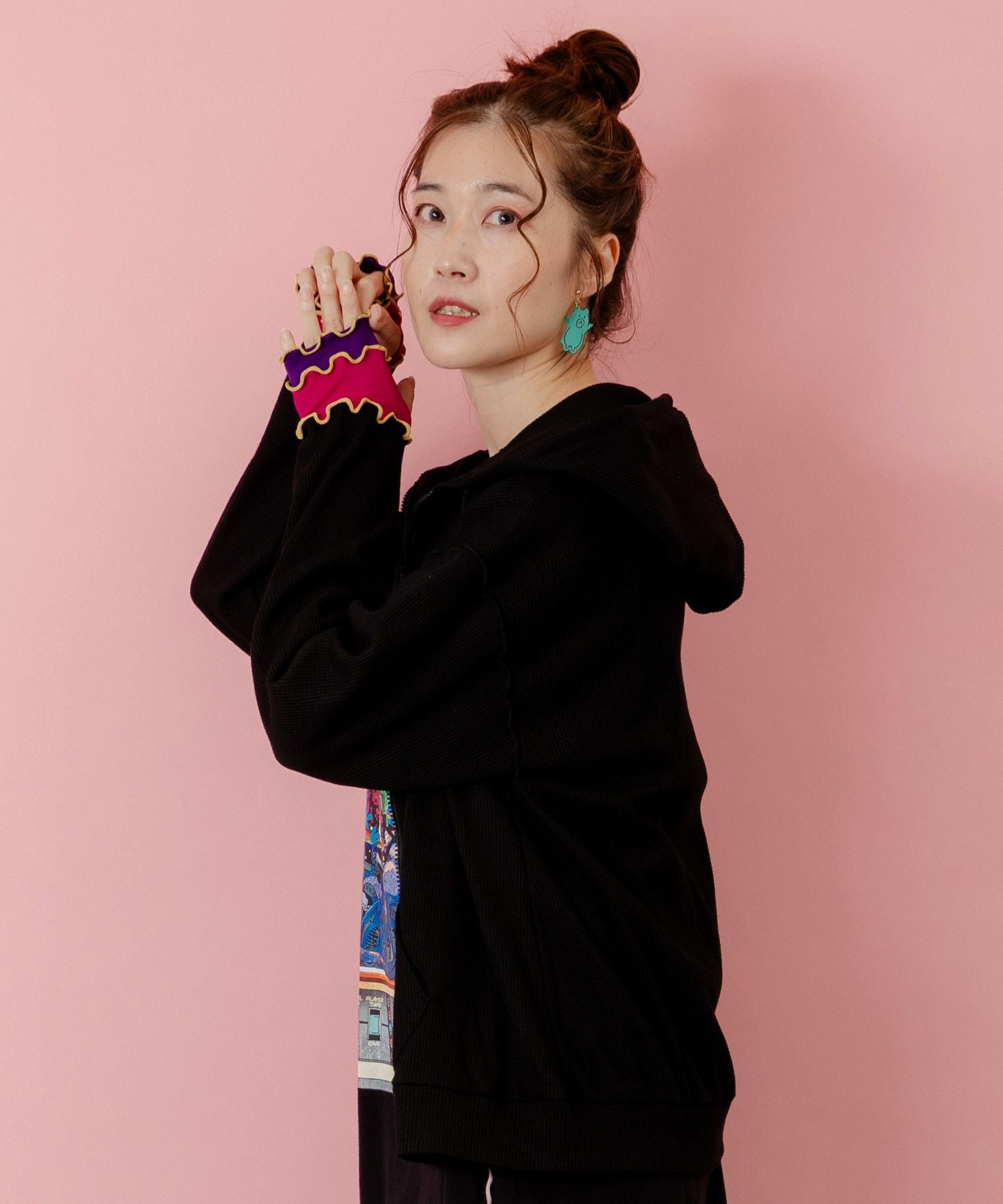 153615：にゃんこスカラー 袖配色パーカーの通販-ScoLar