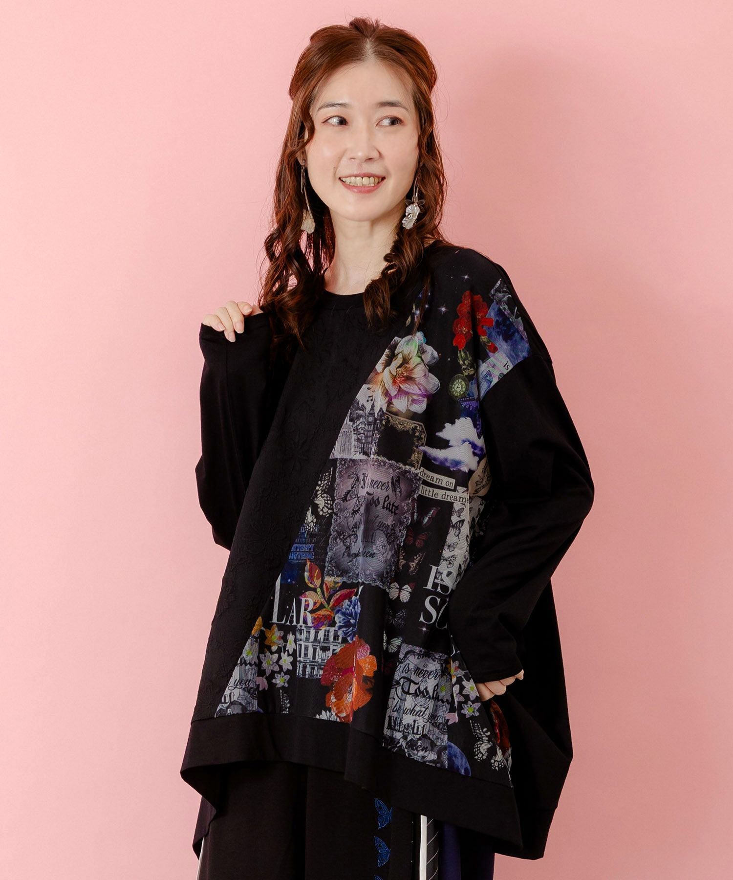 553207：蝶花コラージュ柄 異素材切替プルオーバーの通販-ScoLar