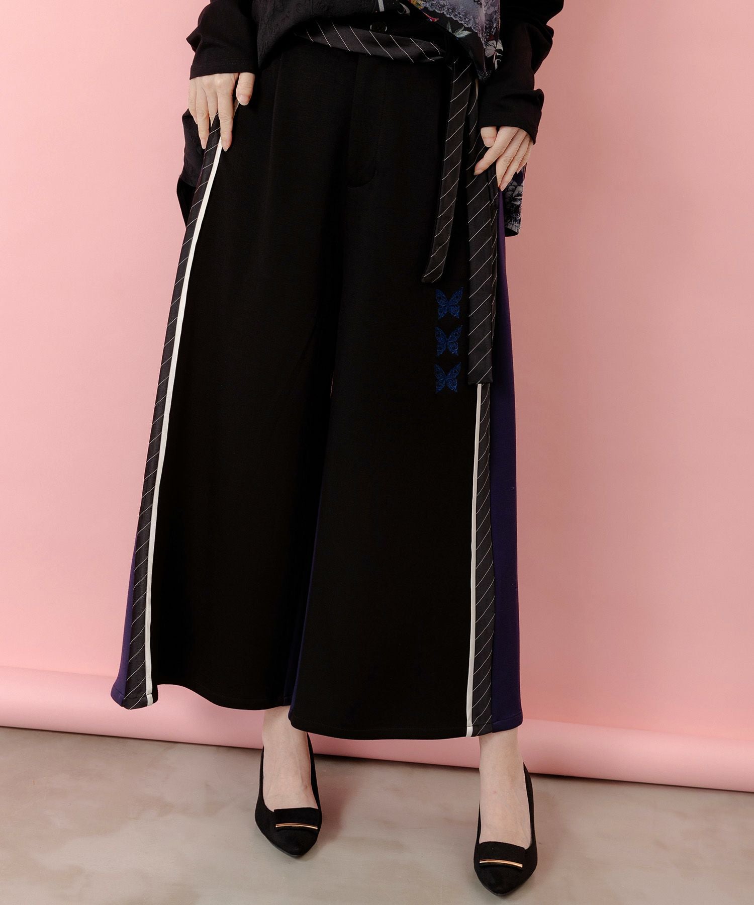 553204：蝶刺繍バイカラー 異素材切替パンツの通販-ScoLar