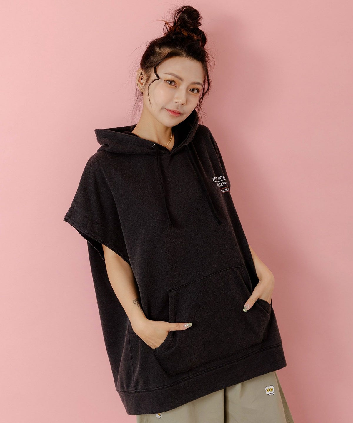 魚屋さんとネコ柄 ケミカル加工ノースリーブパーカー-1