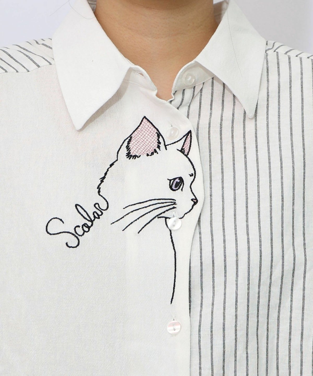 ネコの横顔刺繍 ストライプ切替シャツ-10