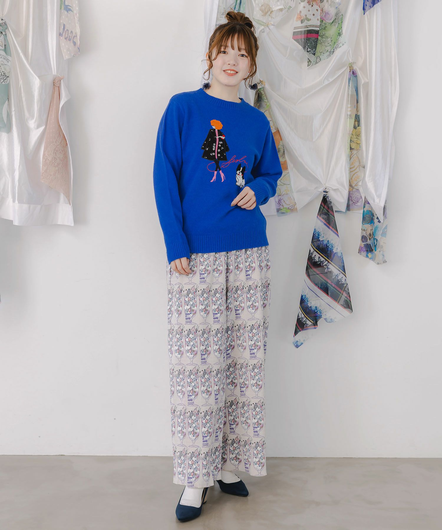 153638：女の子とワンちゃん刺繍アップリケ ニットプルオーバーの通販