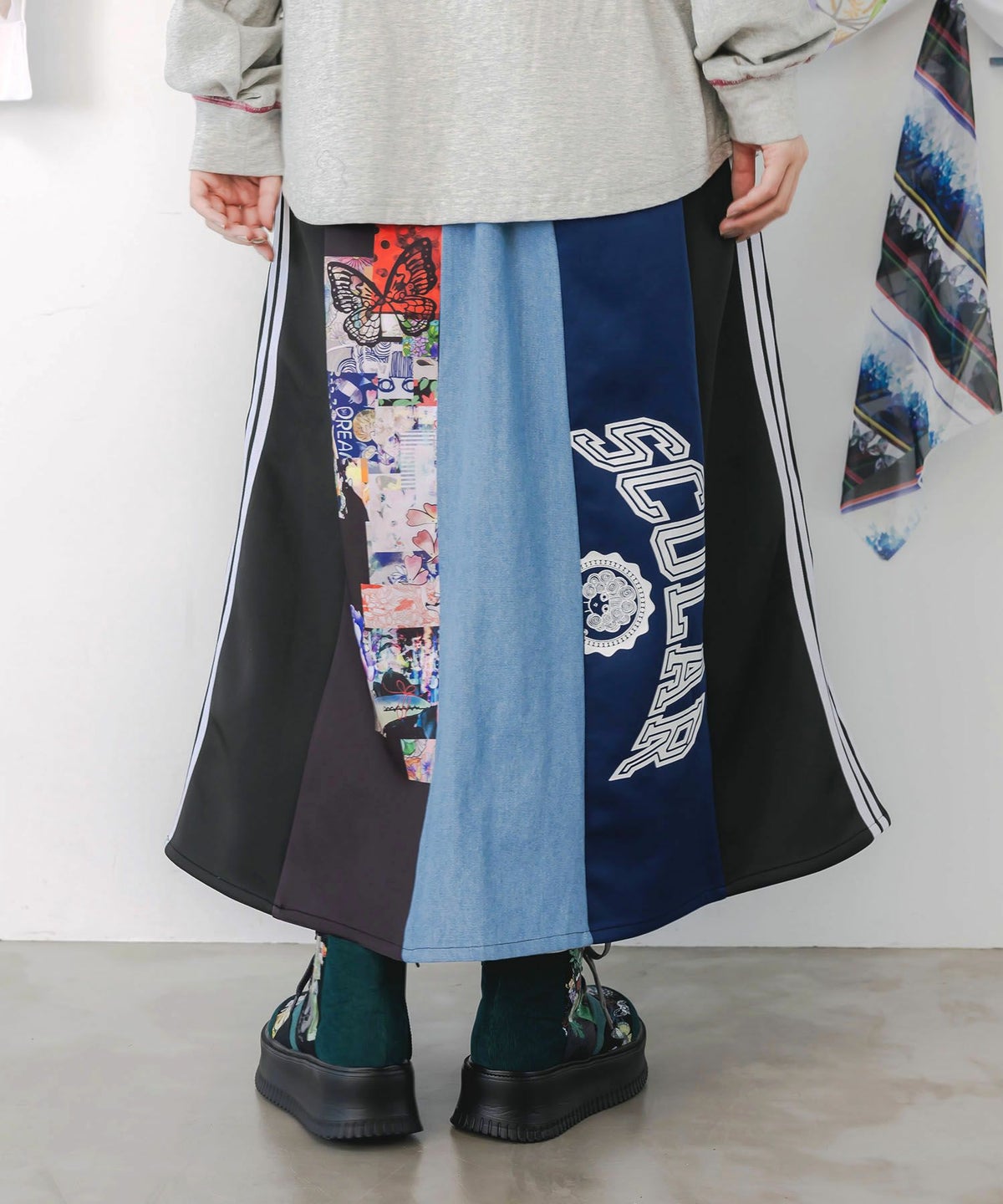 ロゴコラージュ柄 デニム×ジャージ切替スカート-4