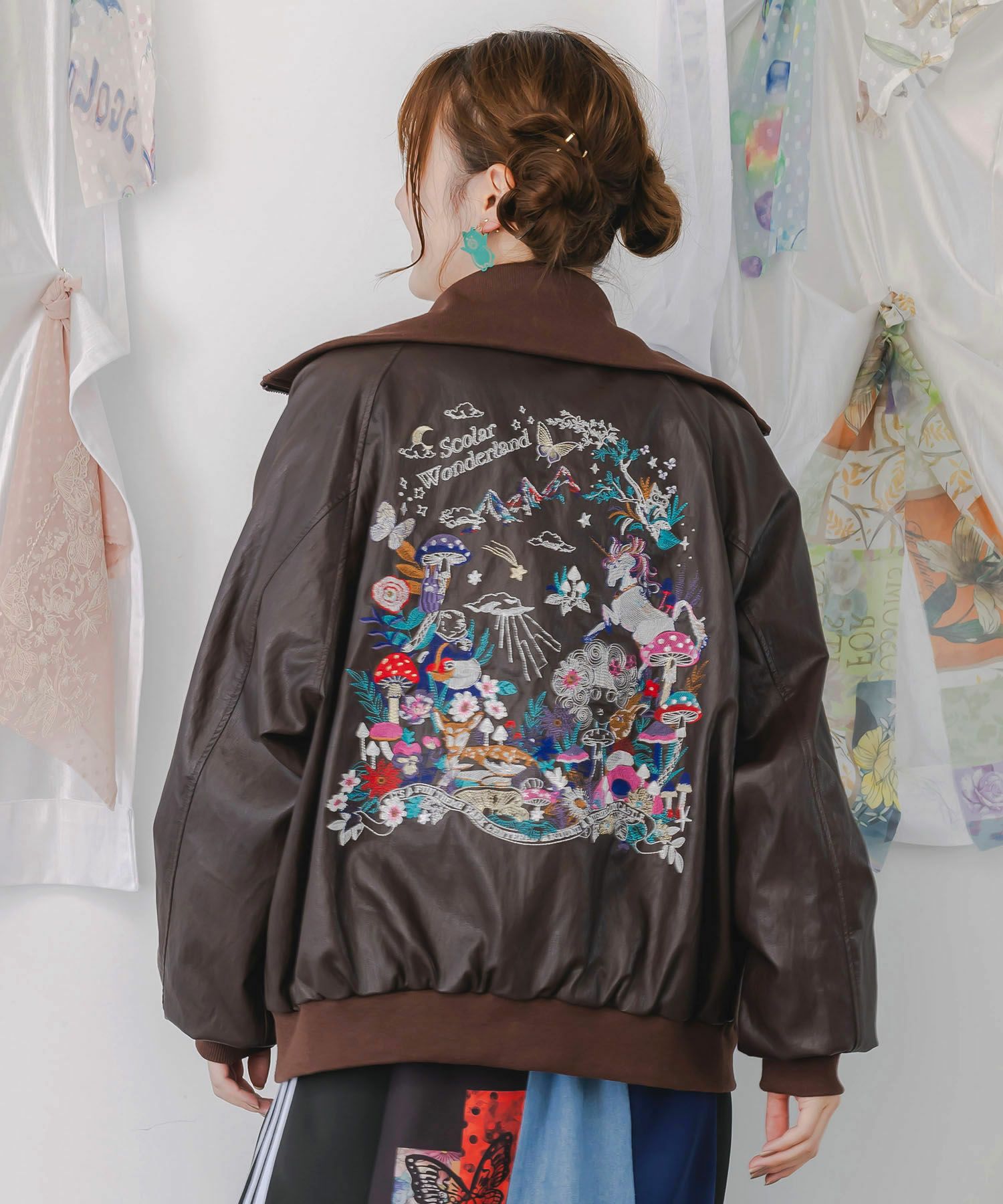 153635：スカラーとキノコ刺繍 合皮ブルゾンの通販-ScoLar