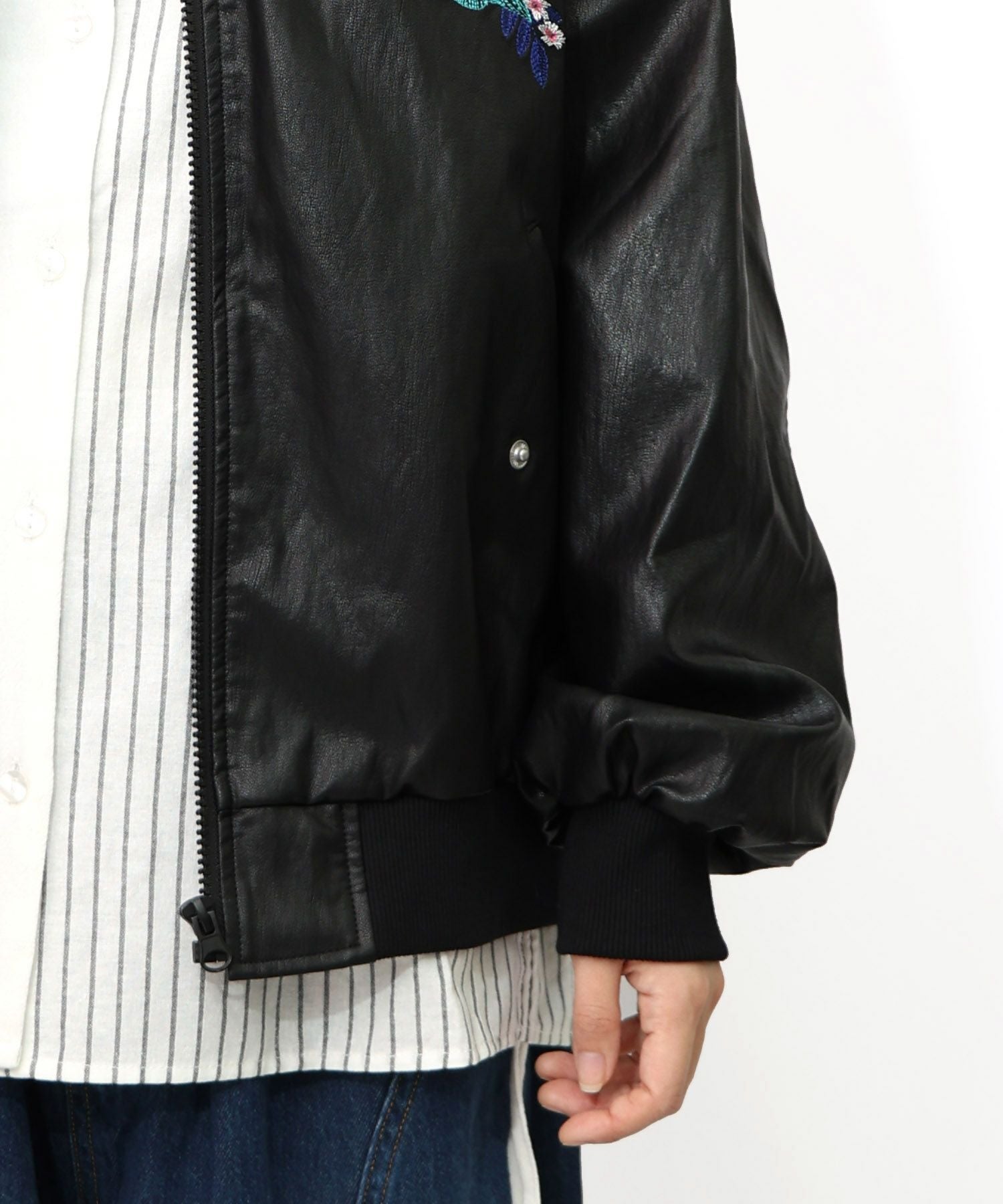 153635：スカラーとキノコ刺繍 合皮ブルゾンの通販-ScoLar