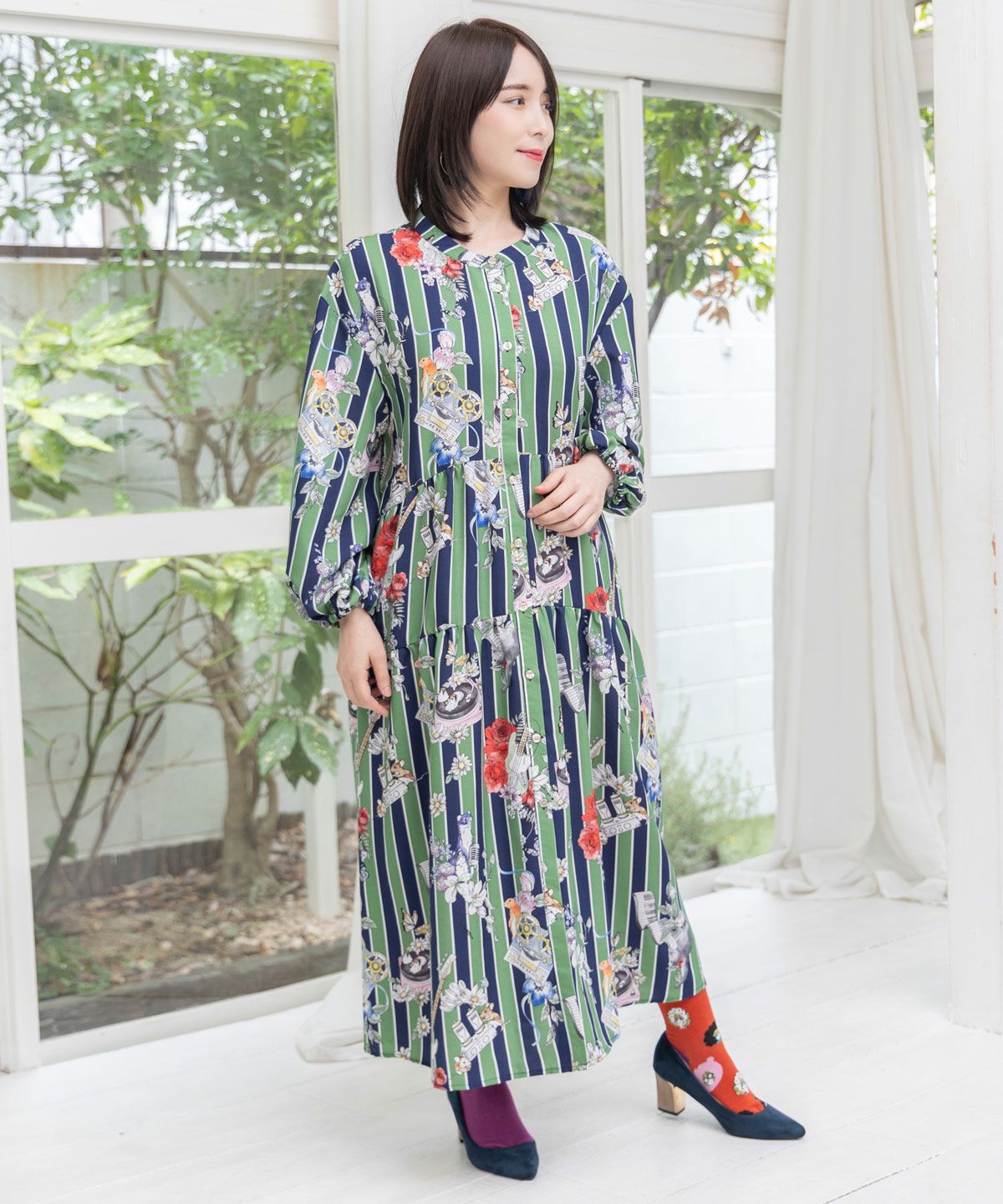 88M18803：スカラーちゃん左右異柄ソックスの通販-ScoLar