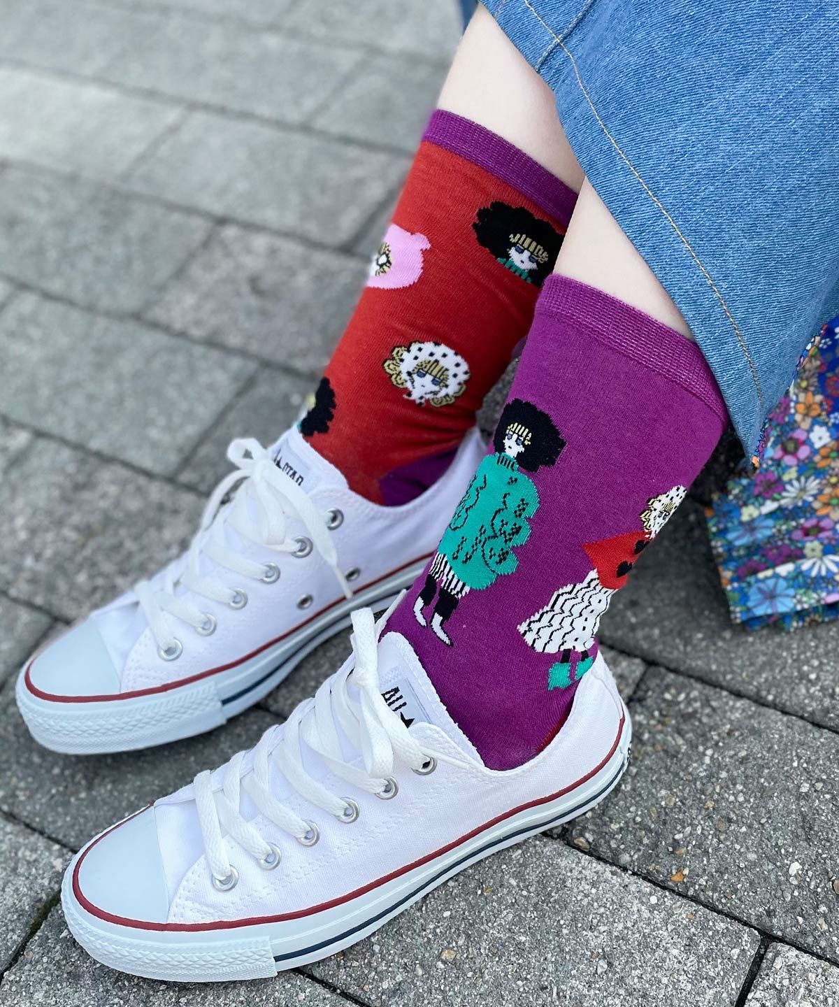 88M18803：スカラーちゃん左右異柄ソックスの通販-ScoLar