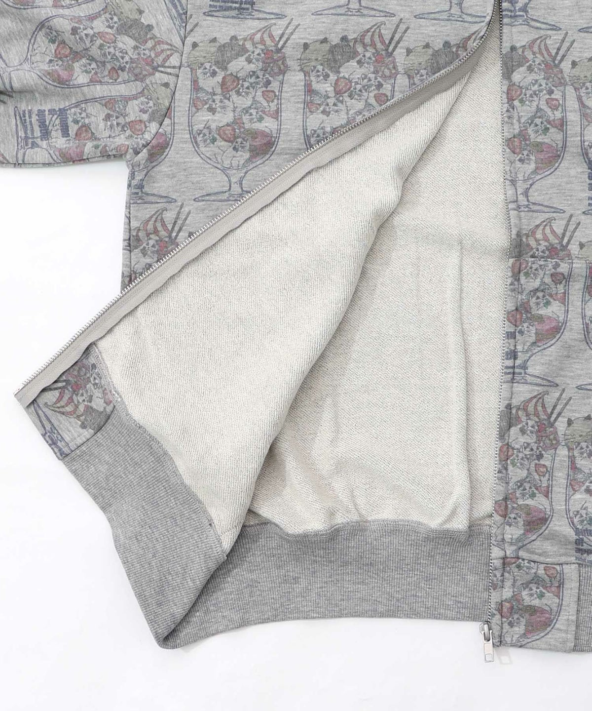 イチゴいっぱいねこパフェパーカー-15