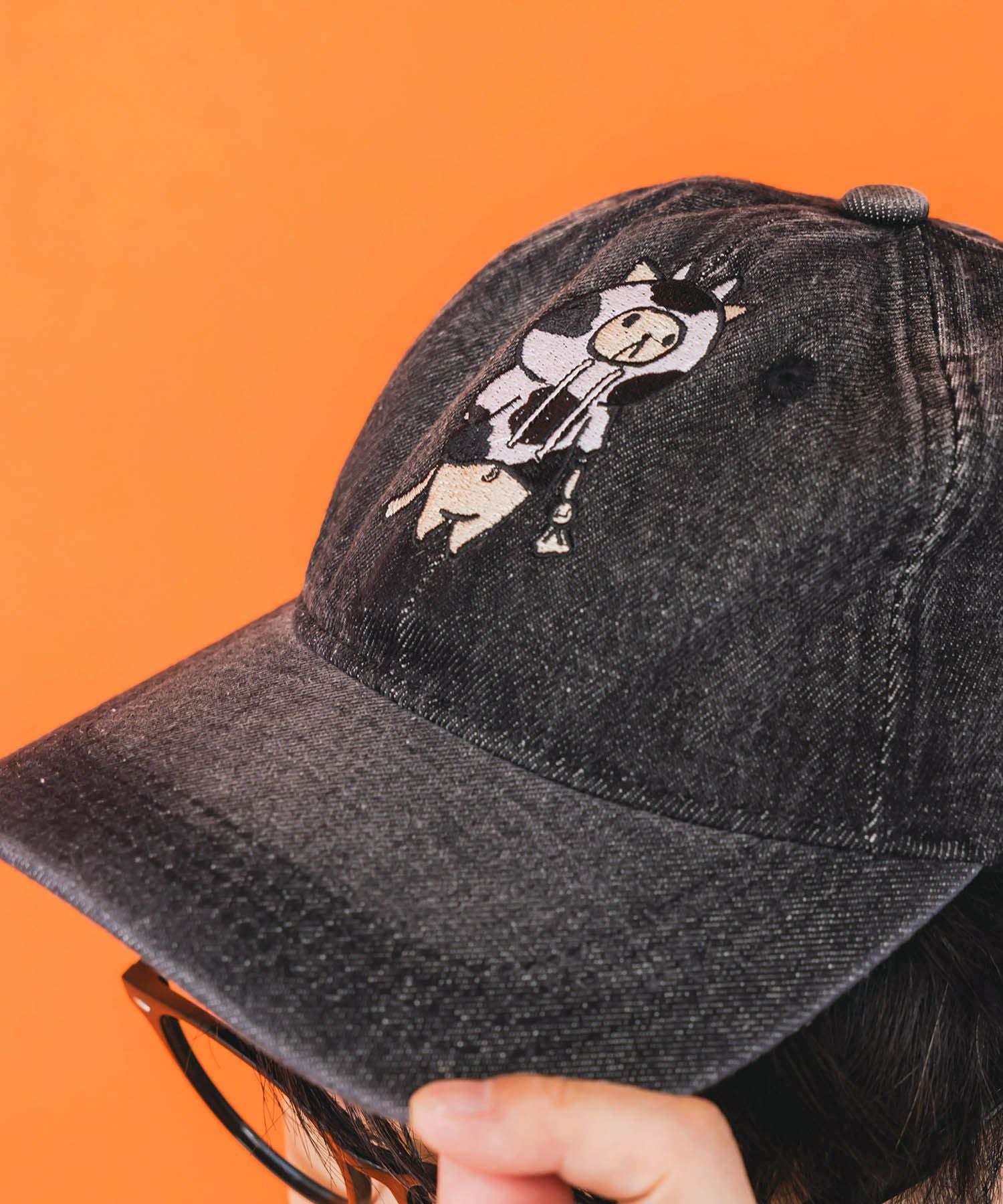 653332：牛ネコ刺繍デニムキャップの通販-ScoLar