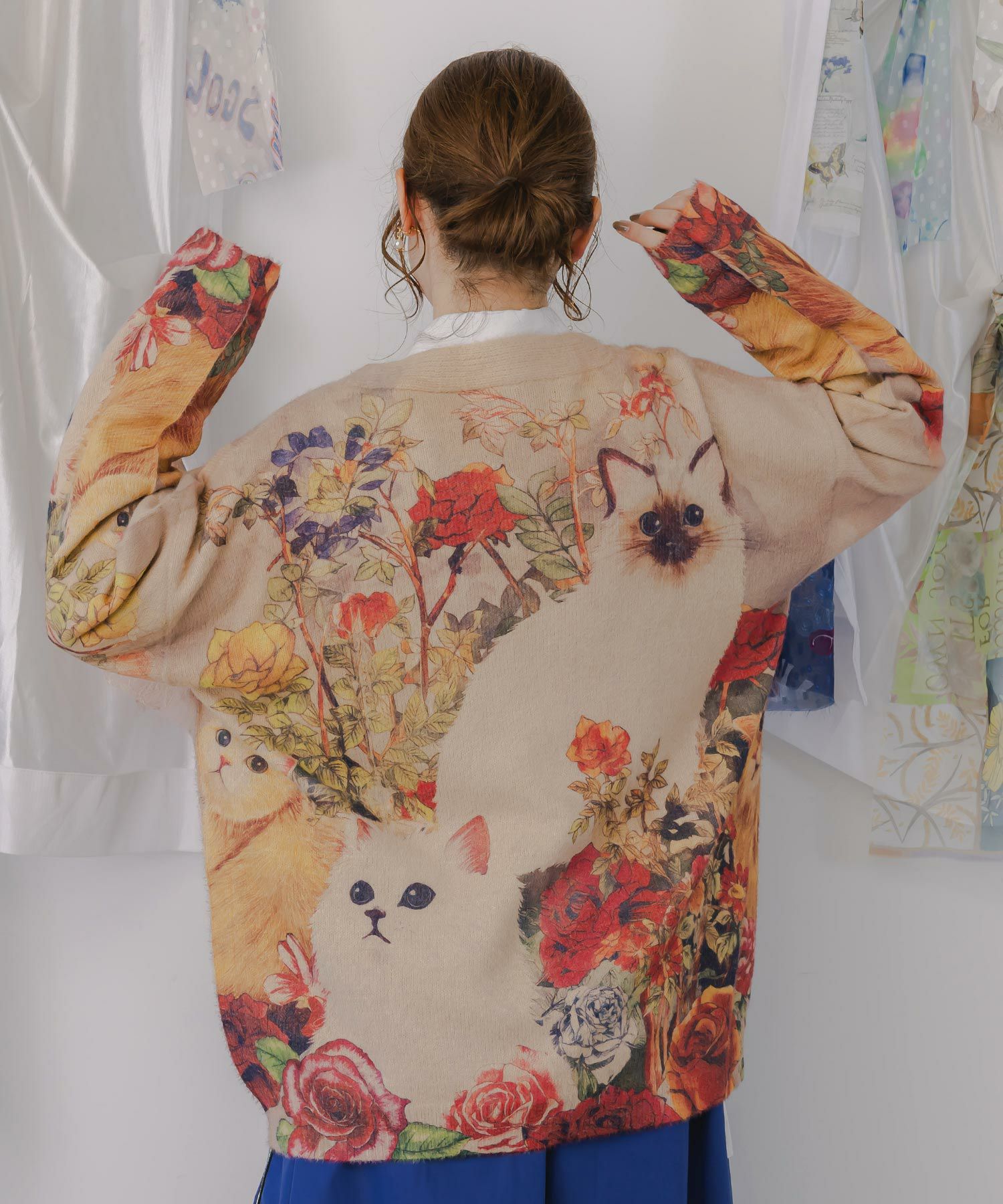 153669：アンティーク風秋色ネコカーディガンの通販-ScoLar