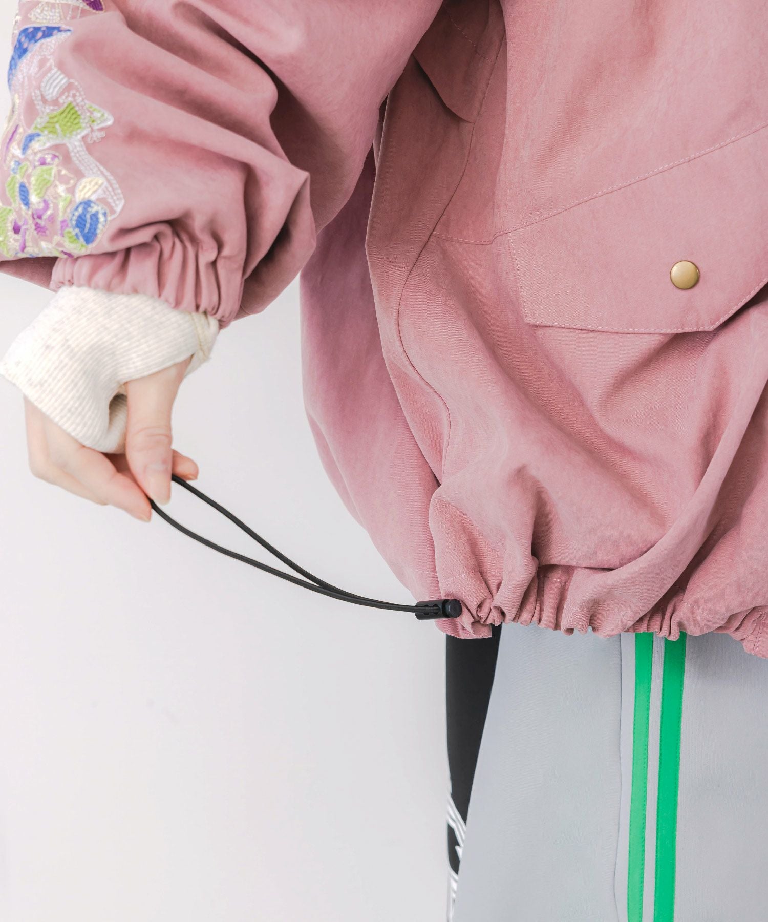 153654：メルヘンキノコ刺繍 2WAYブルゾンの通販-ScoLar