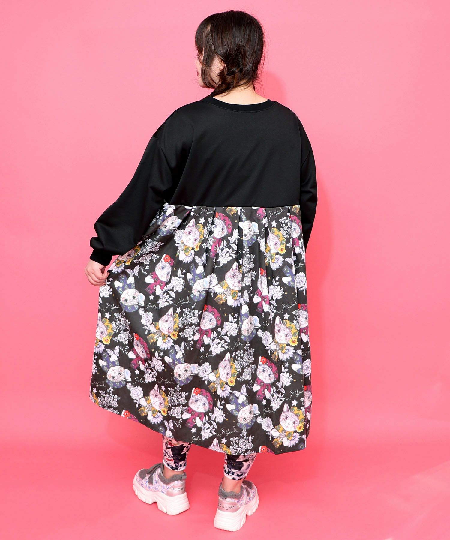 153651：おめかしネコ柄 切替ワンピースの通販-ScoLar