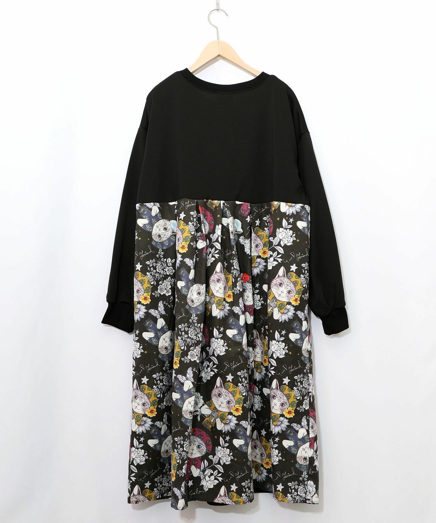 153651：おめかしネコ柄 切替ワンピースの通販-ScoLar