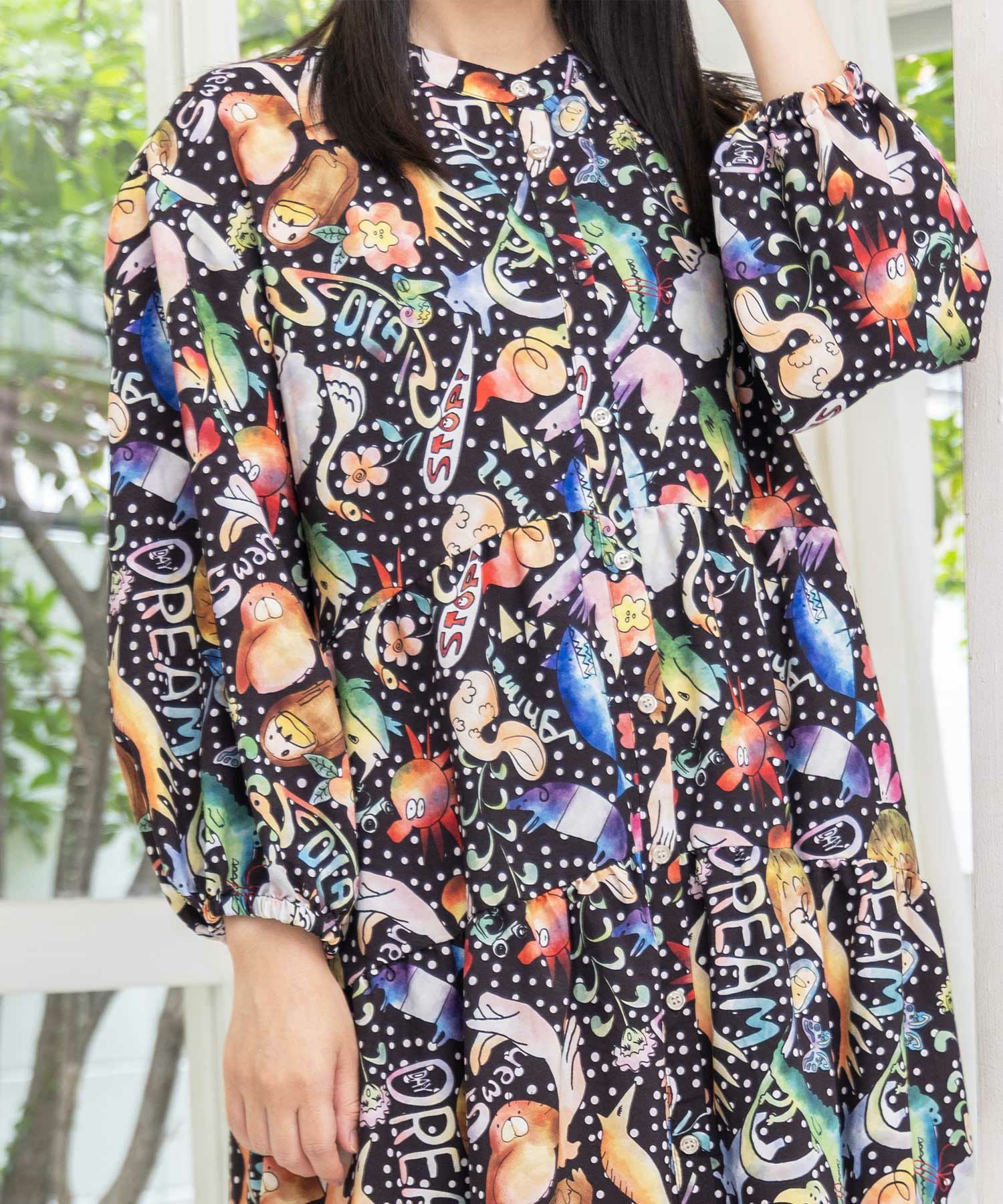 153650：音楽orPOP柄ワンピースの通販-ScoLar