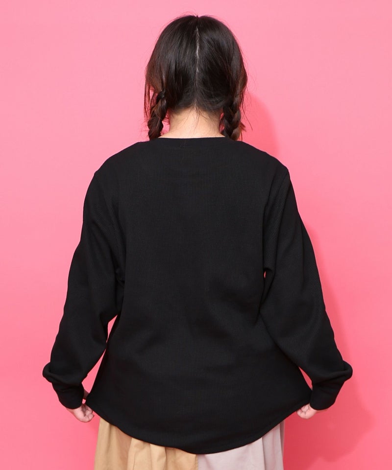 ワッフル頬張り中のシロプーのワッフルロンT-15