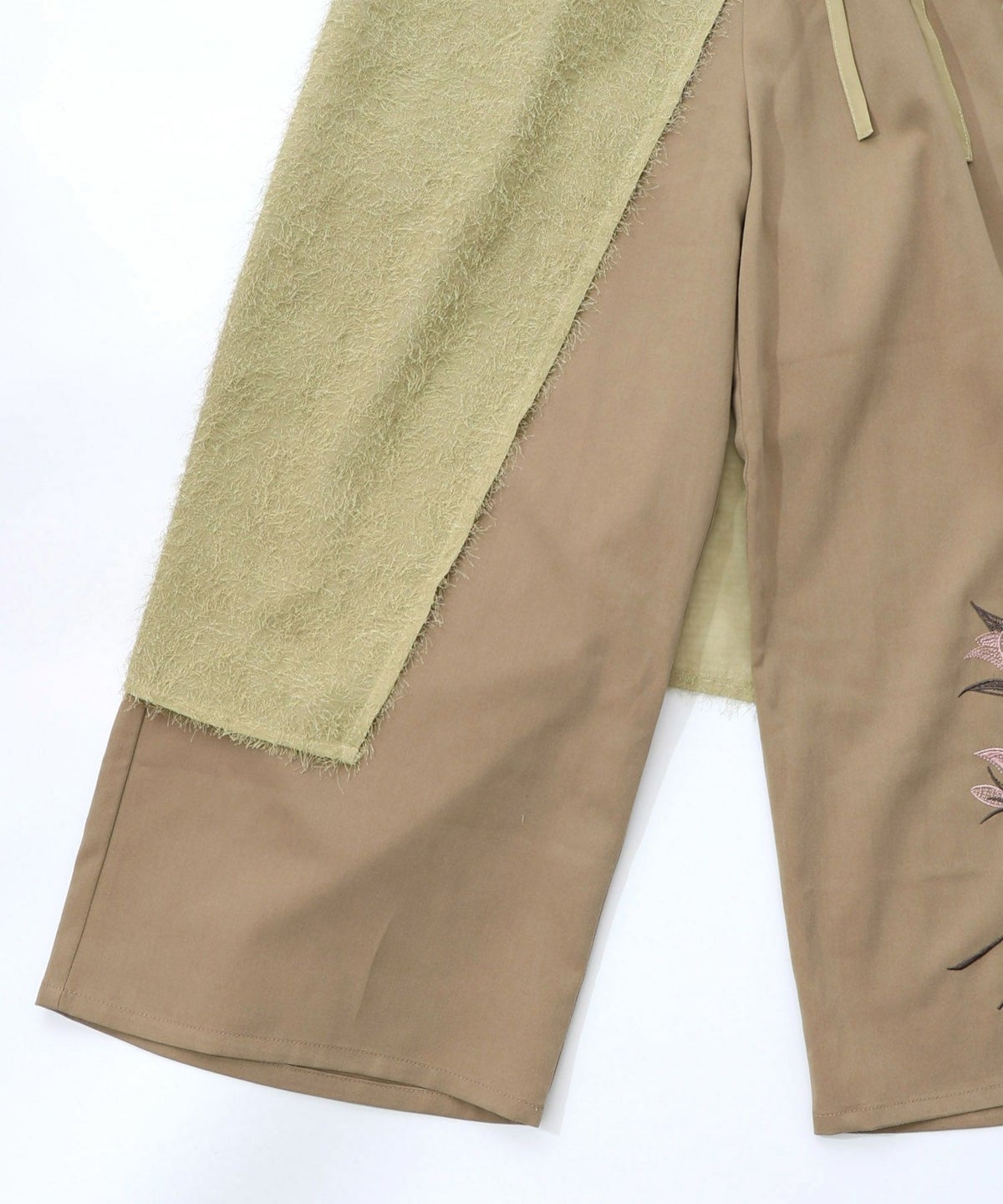 フリンジシフォン巻きスカート付き花刺繍パンツ-18