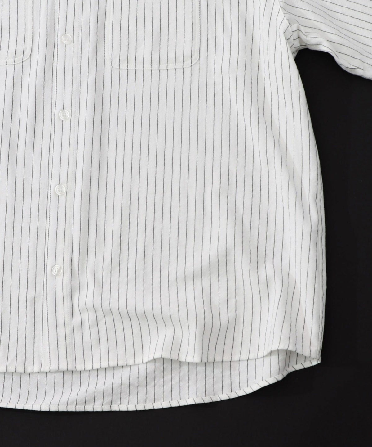 ひょっこりParity刺繍のストライプシャツ-26