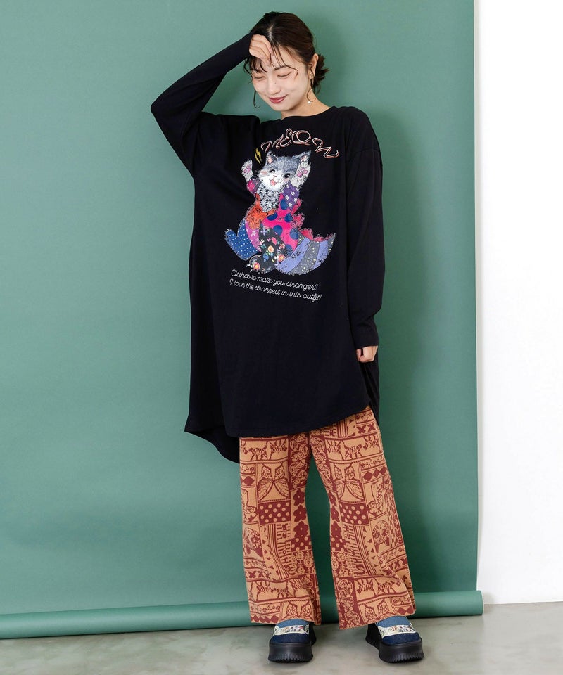 威嚇する人畜無害猫怪獣柄プルオーバー-2