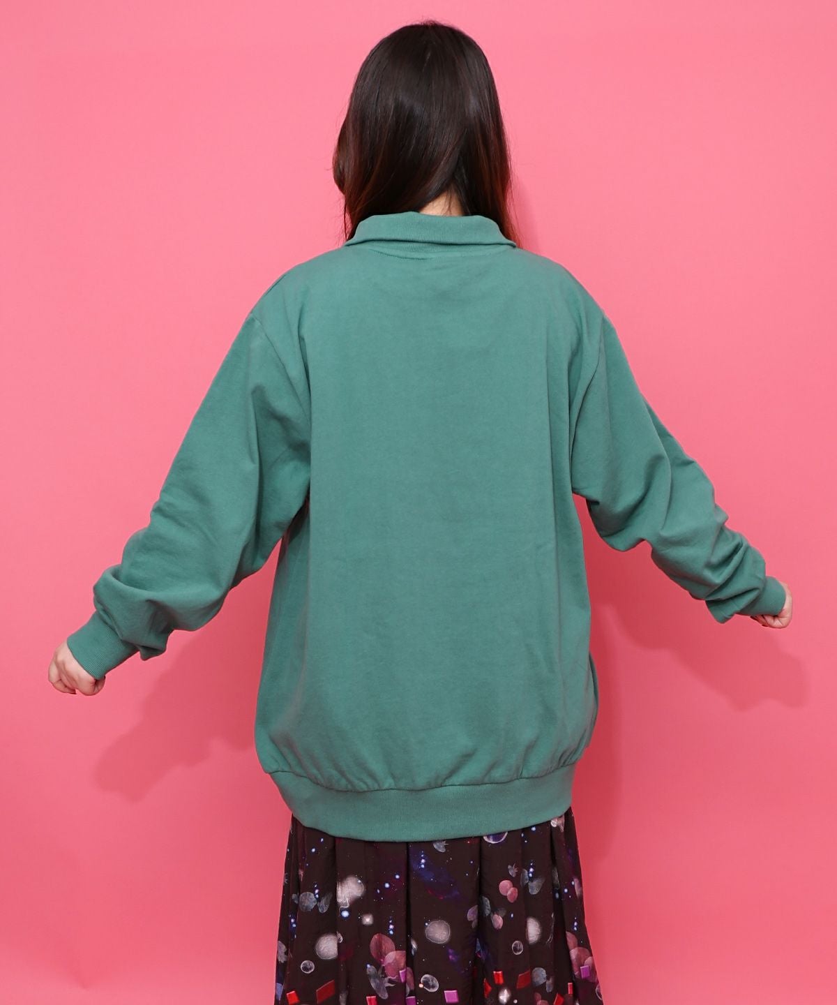 153697：スカラーちゃんと時計と音楽柄裏毛チュニックの通販-ScoLar