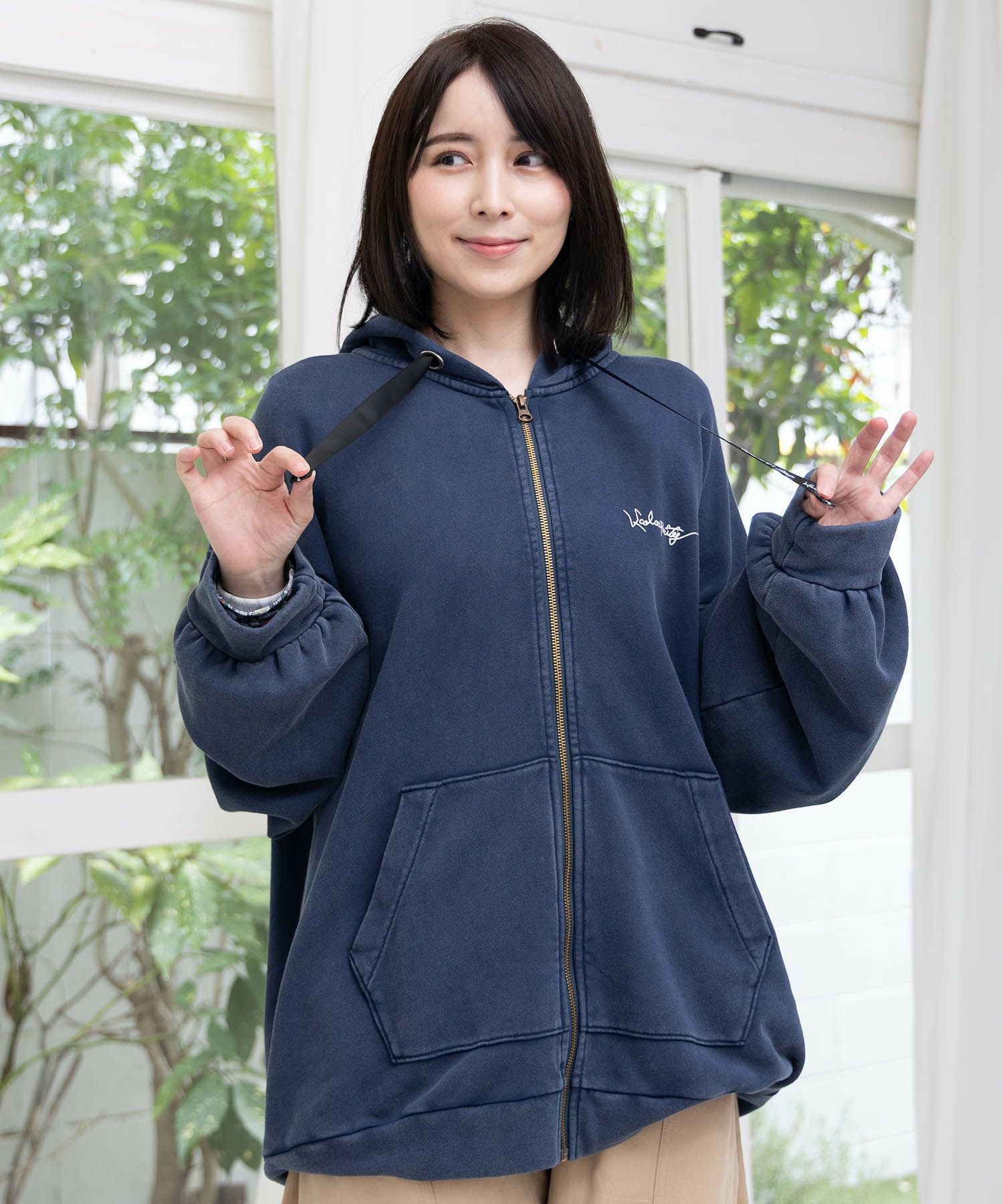 353119：落書き風裏毛スノーウォッシュパーカーの通販-ScoLar