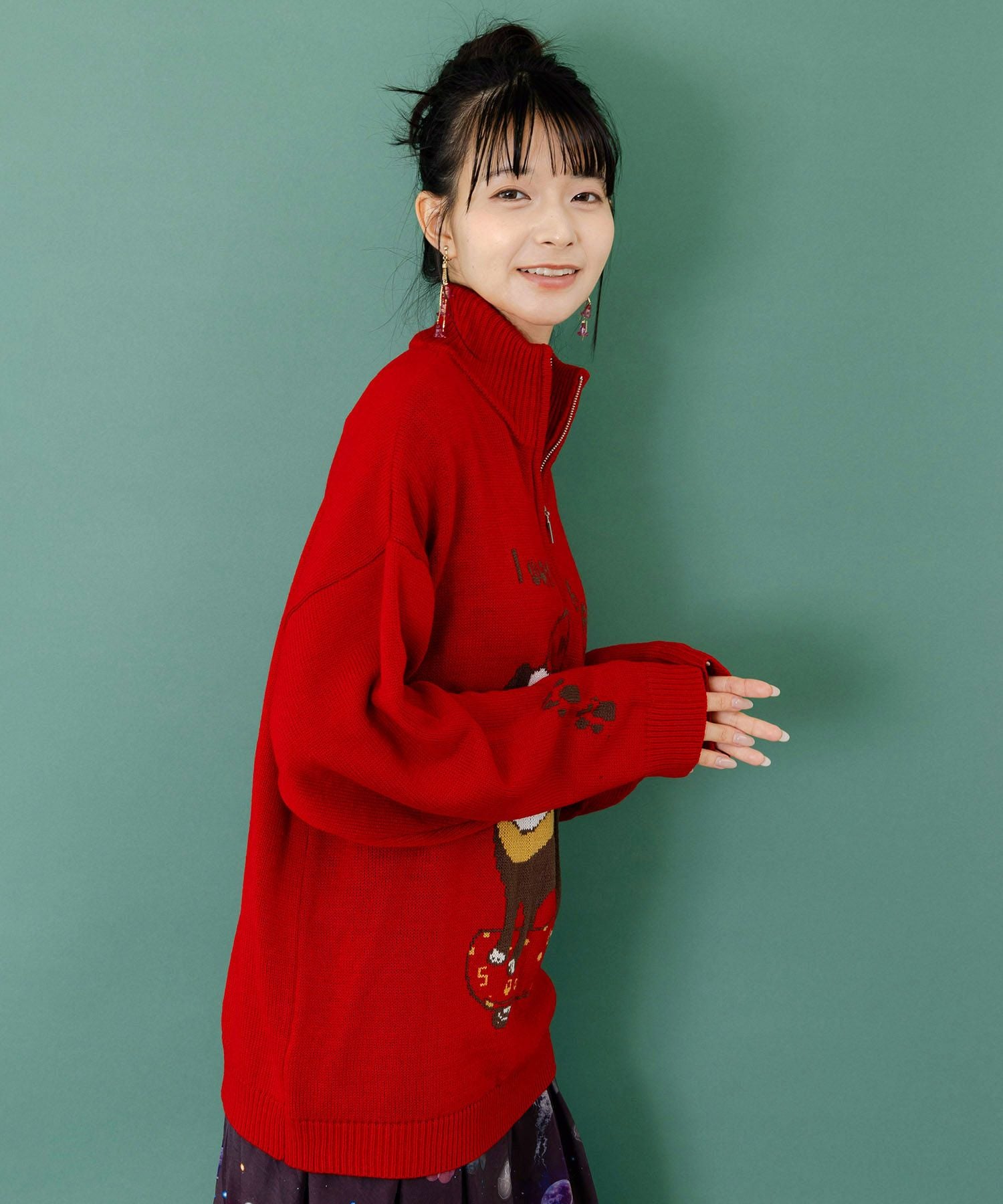 153685：かまって欲しいパグ ハイネックニットプルオーバーの通販-ScoLar