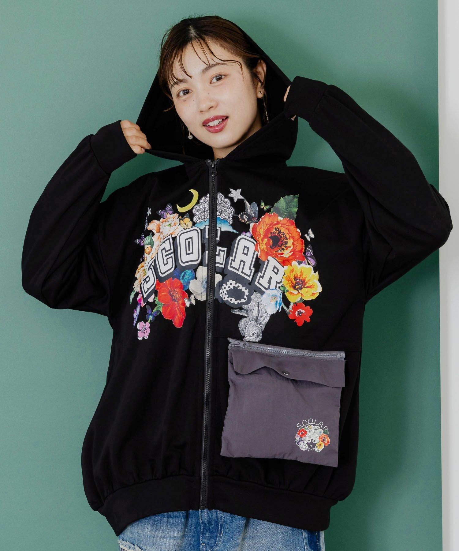 153683：取り外し可能サコッシュ付き 花×ロゴパーカーの通販-ScoLar
