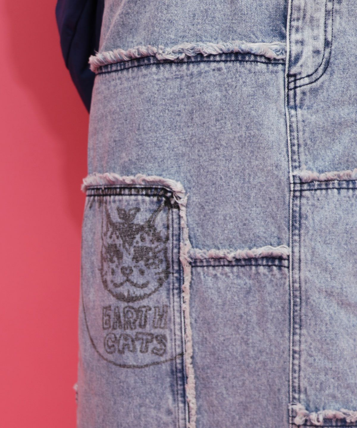 153673：花ネコのアシメフリンジ アップリケデニムスカートの通販-ScoLar