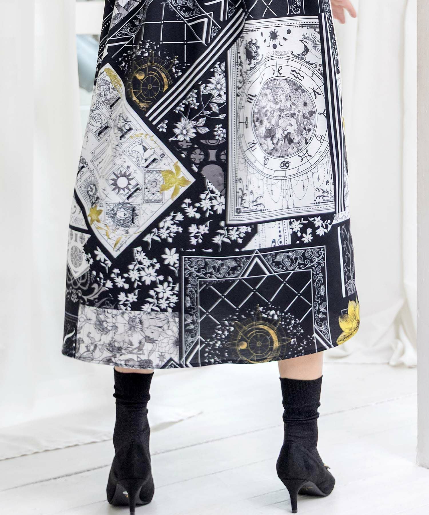 553242：パッチワーク風柄 異素材切替ワンピースの通販-ScoLar