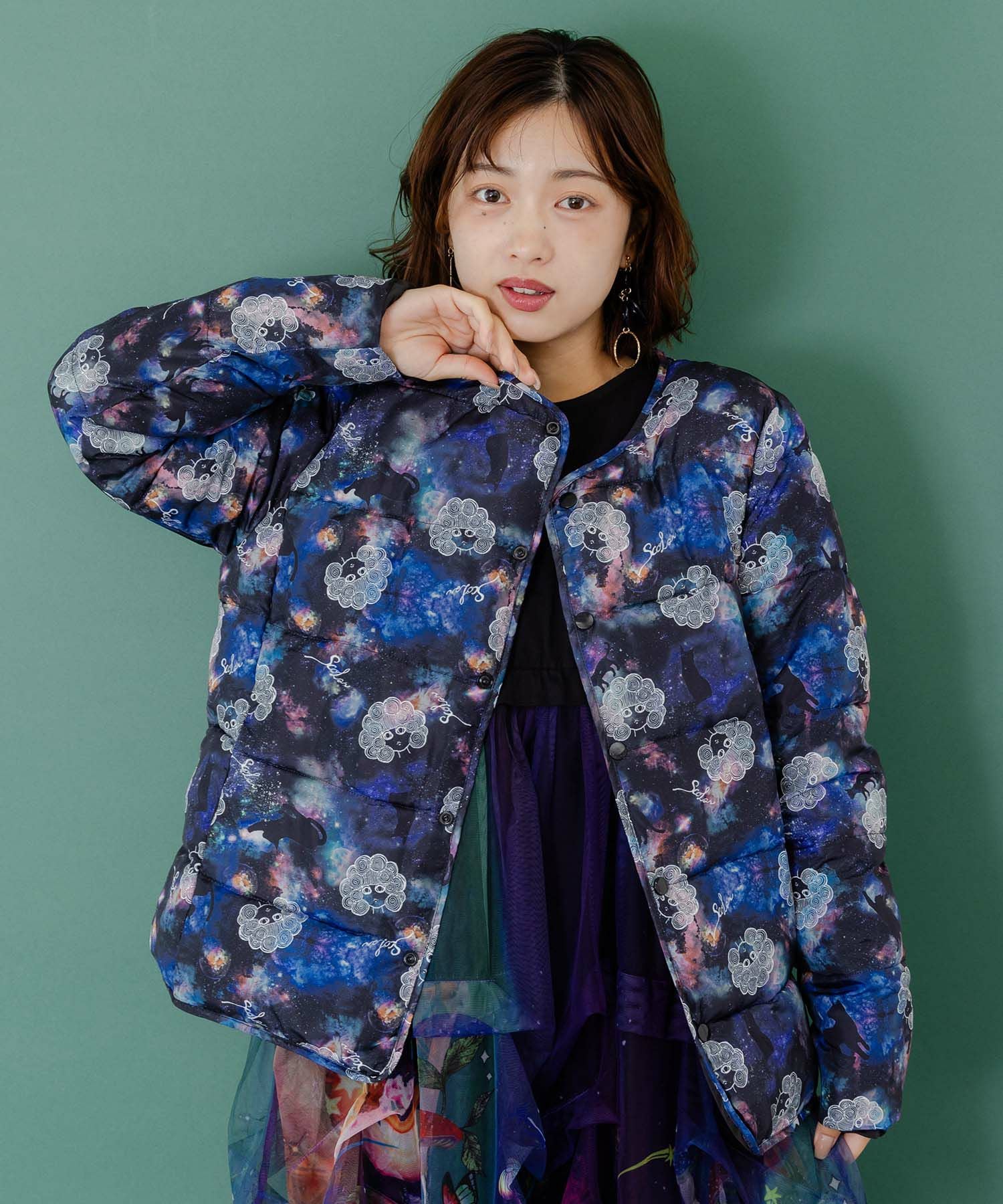 153691：スカラーちゃん×宇宙×ネコ柄リバーシブル中綿ブルゾンの通販