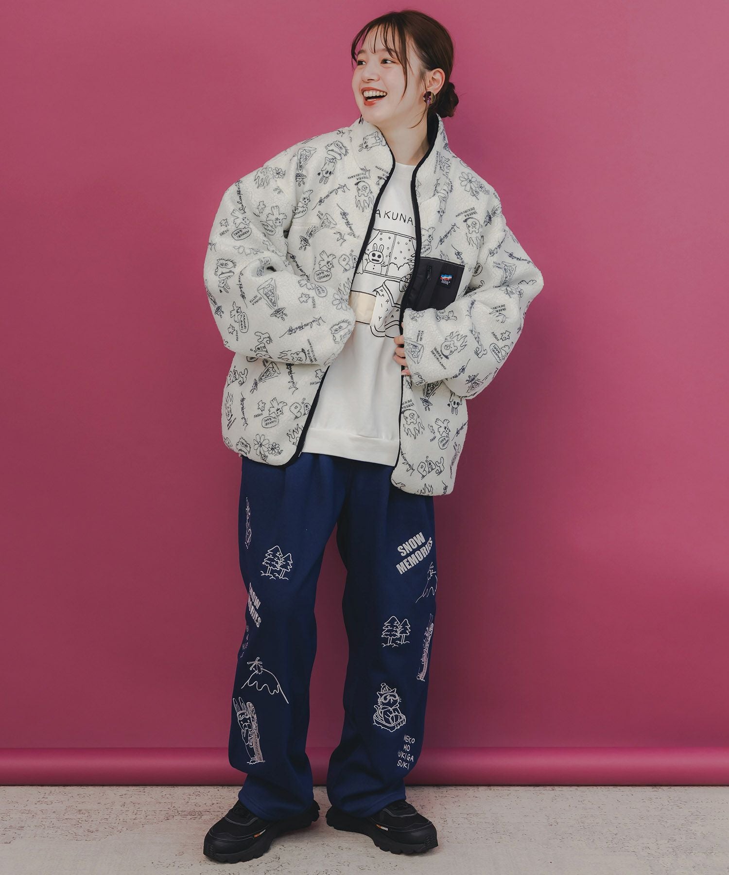 353133：落書き調Parityキャラ厚手ボアハイネックブルゾンの通販-ScoLar