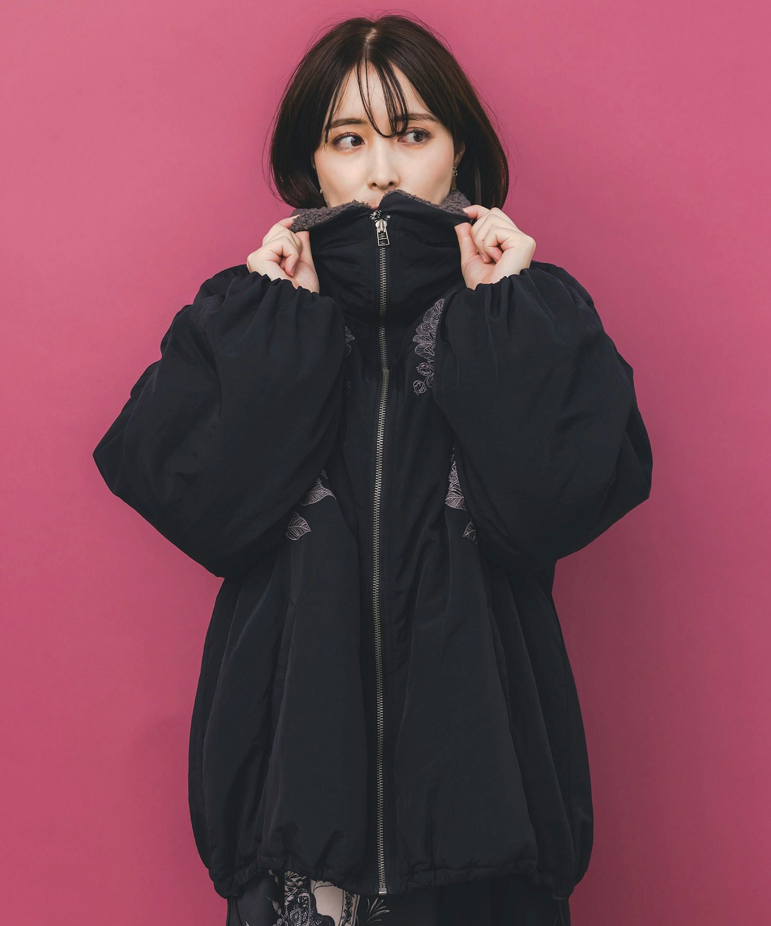 553272：ボア襟取り外し可能 花刺繍中綿ブルゾンの通販-ScoLar