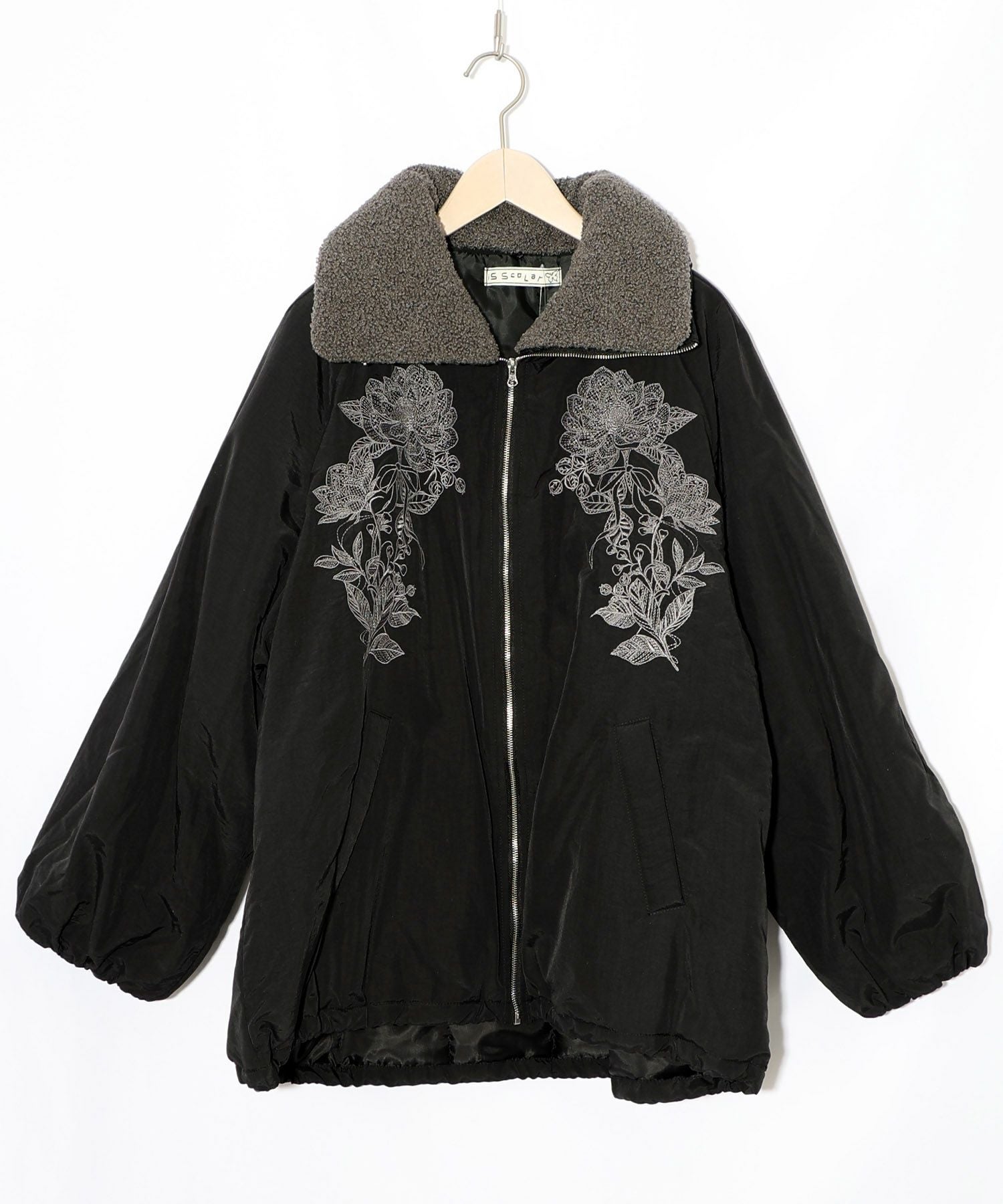 イズスカラー　553272：ボア襟取り外し可能 花刺繍中綿ブルゾン 553272：ボア襟取り外し可能 花刺繍中綿ブルゾンの通販-ScoLar