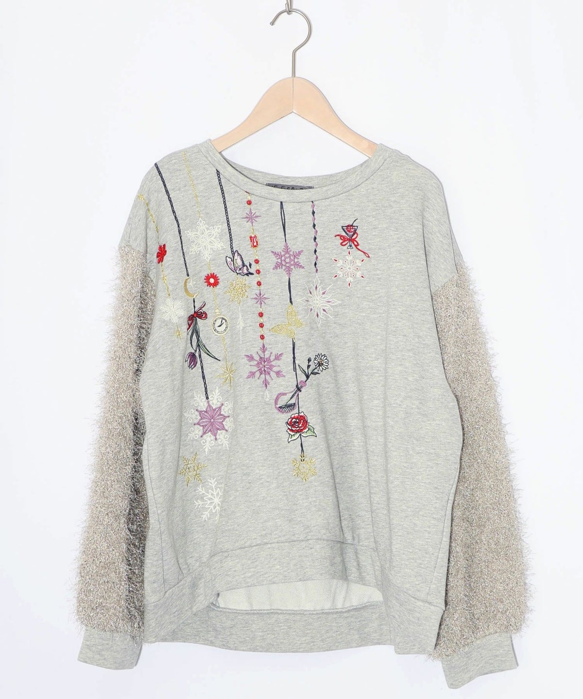 雪の結晶ガーランド刺繍裏毛×ラメフェザーニット-20