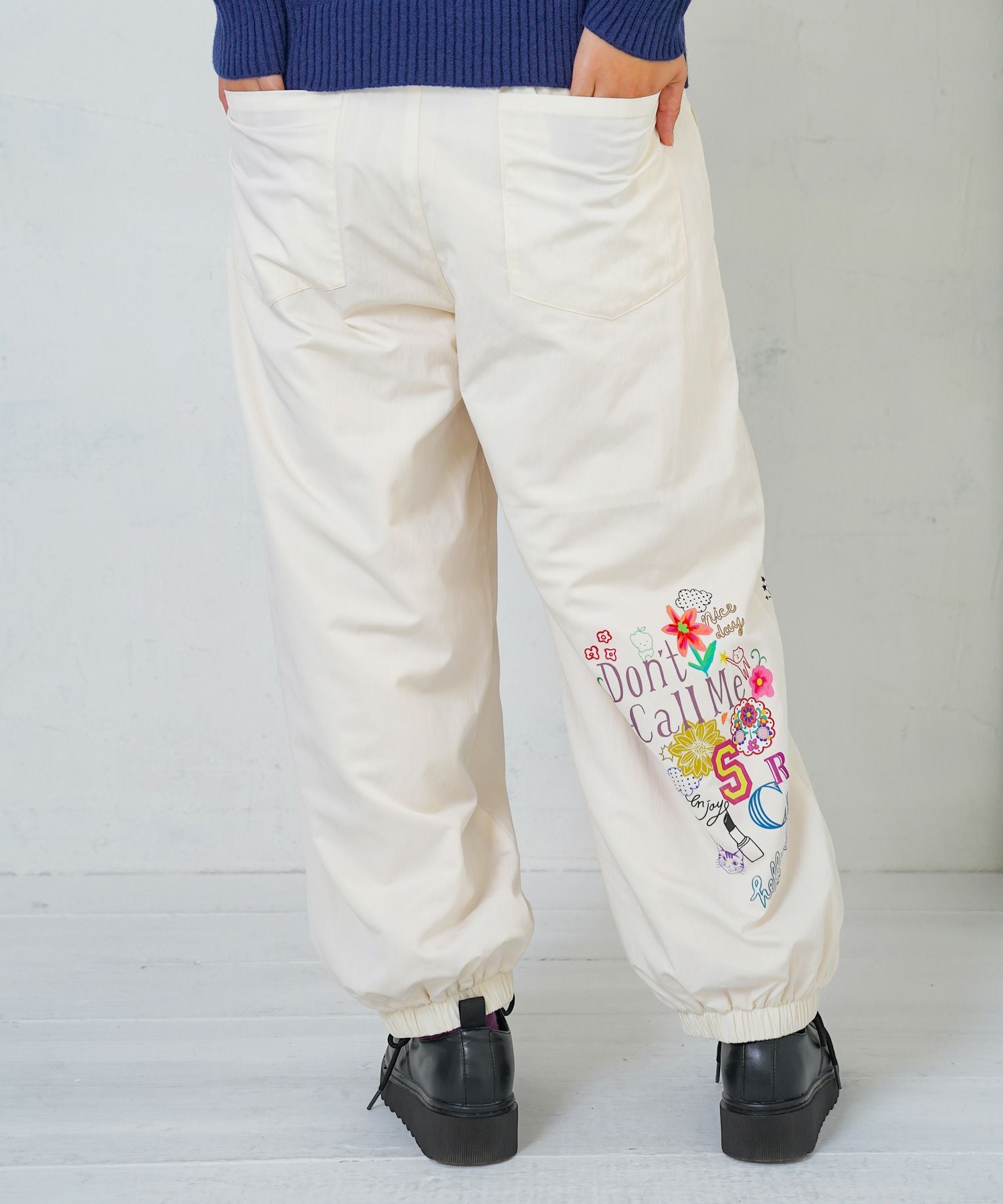 153718：ポップ柄裏フリースあったかナイロンパンツの通販-ScoLar