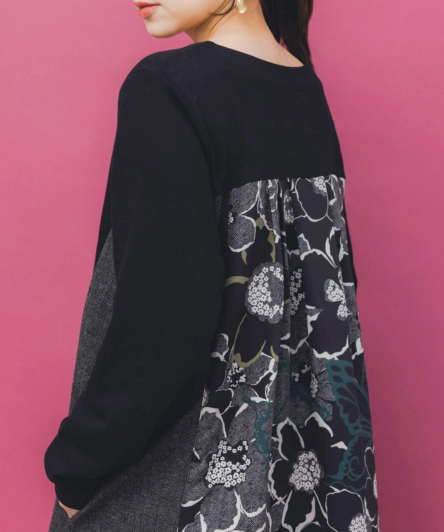 553261：花柄ヘリンボーン×裏毛×布帛 異素材切替ワンピースの通販-ScoLar