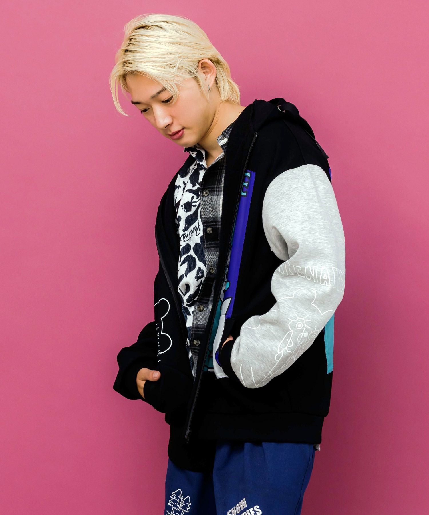 353130：ネコとクマとチンアナゴ柄 リメイク風裏起毛パーカーの通販-ScoLar