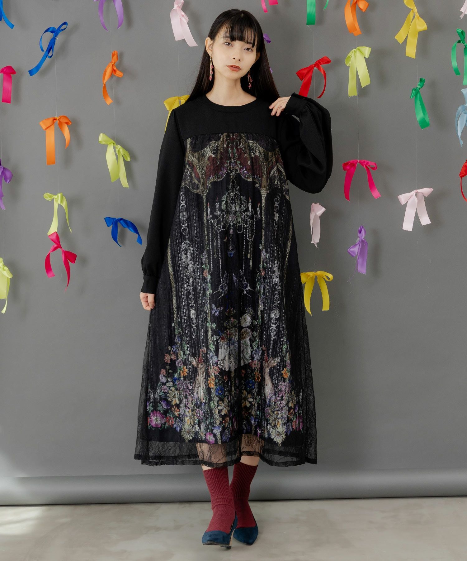 553292：ガーデンティーパーティ柄 布帛×チュールレースワンピースの