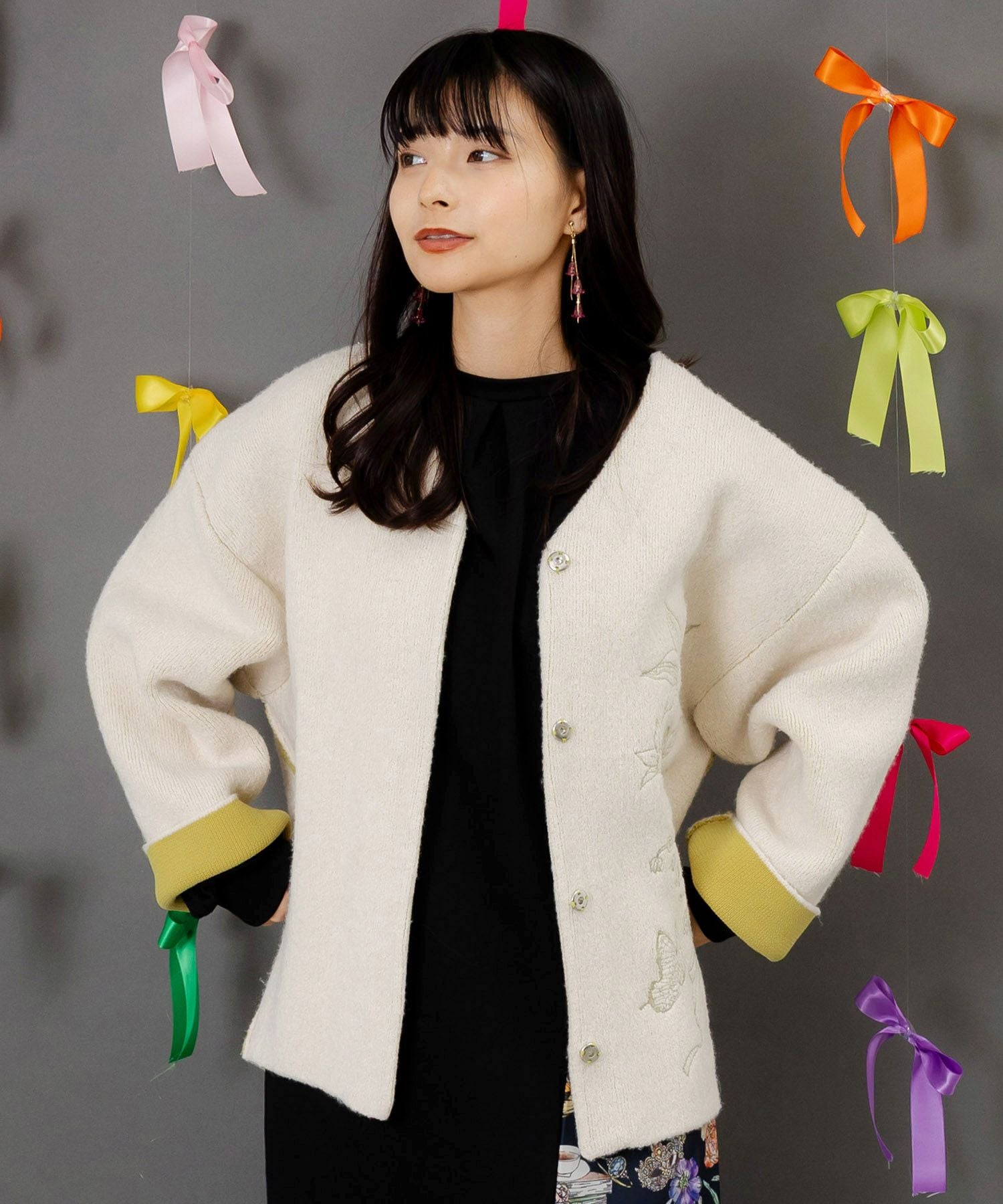 553285：花刺繍バイカラーニットカーディガンの通販-ScoLar