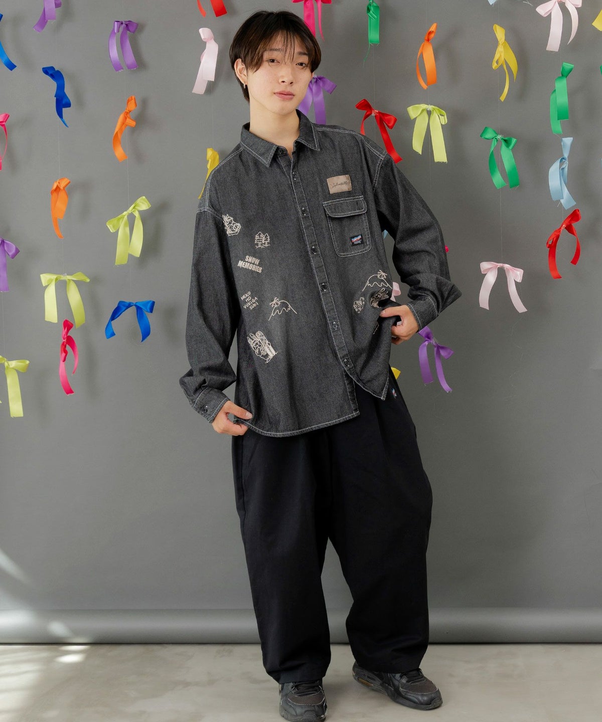 ラビルとネコのスノーメモリー刺繍デニムシャツ-14