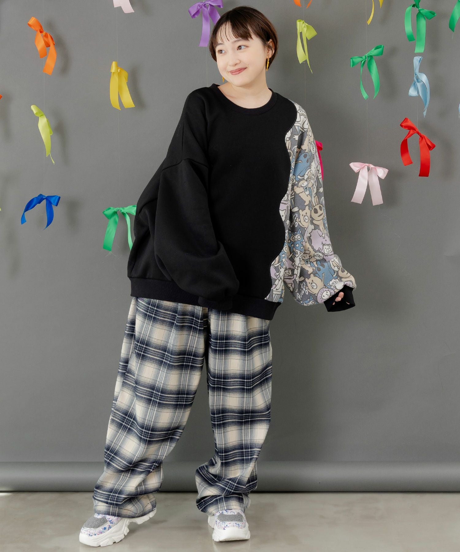 353145：Parityキャラ総柄 裏起毛波模様切替プルオーバーの通販-ScoLar