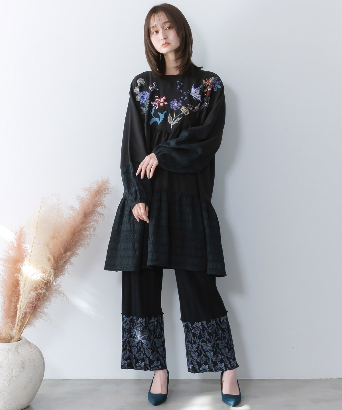 花蝶刺繍シャーリング生地ティアード風ワンピース-3