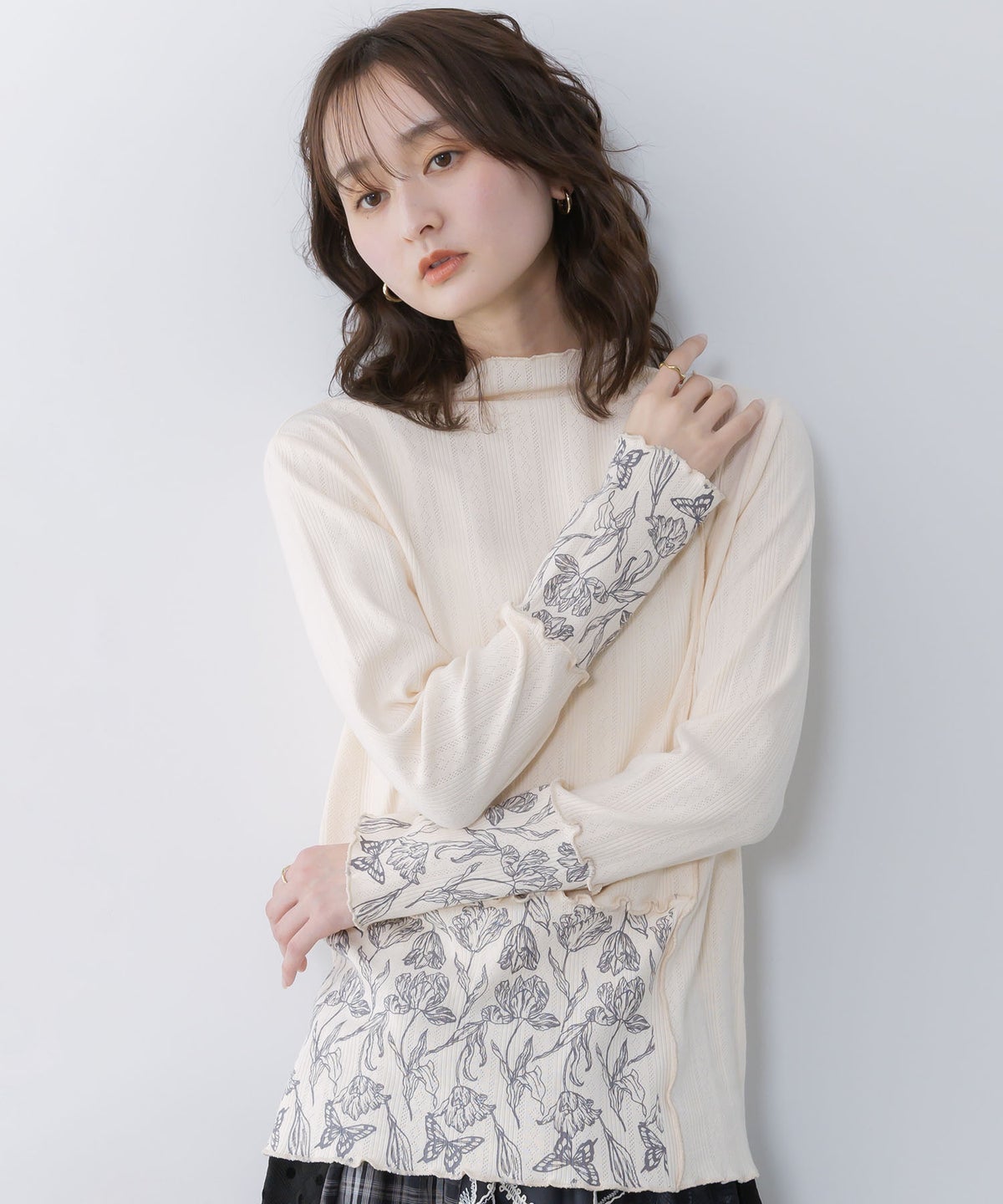 花蝶刺繍テレコ素材メロウ入りインナー-3