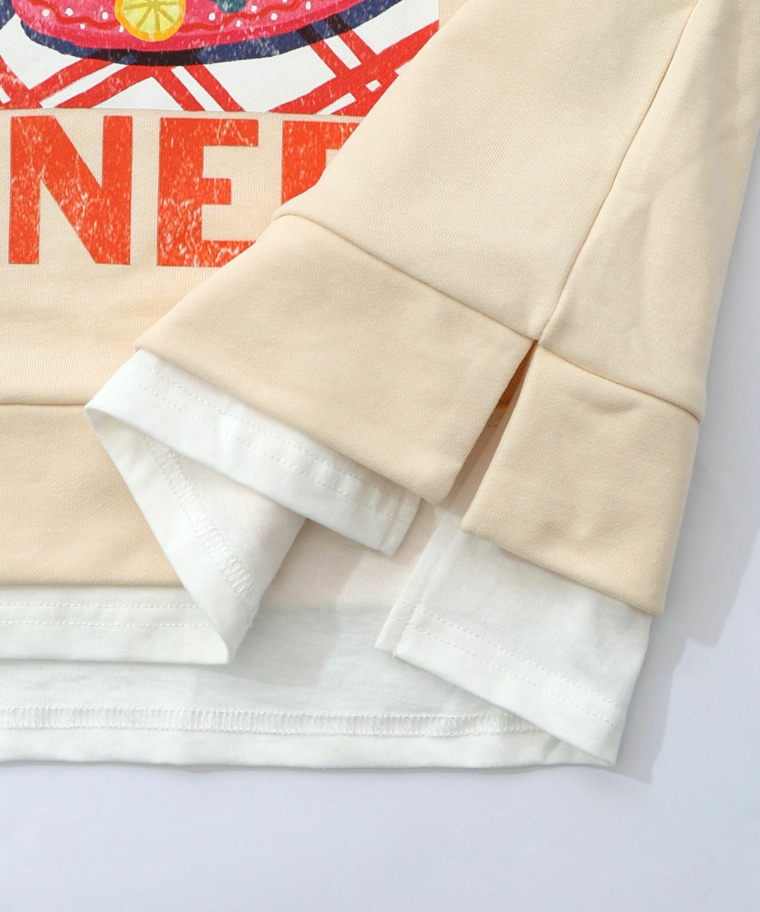 161610：スカラーちゃんの夕食柄レイヤード風配色プルオーバーの通販