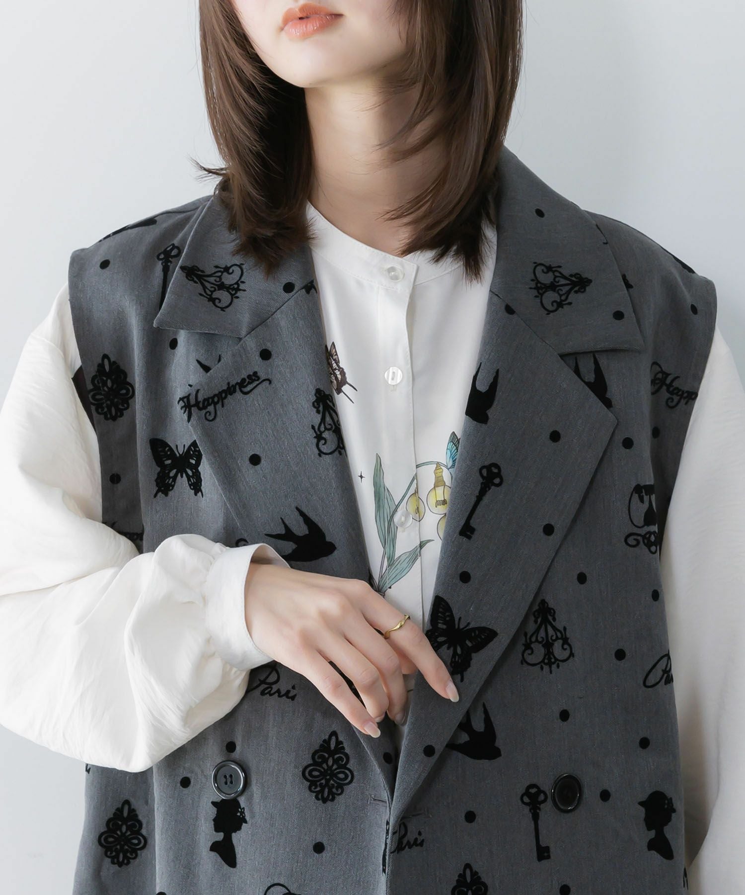 561210：アンティーク調フロッキープリントベストの通販-ScoLar