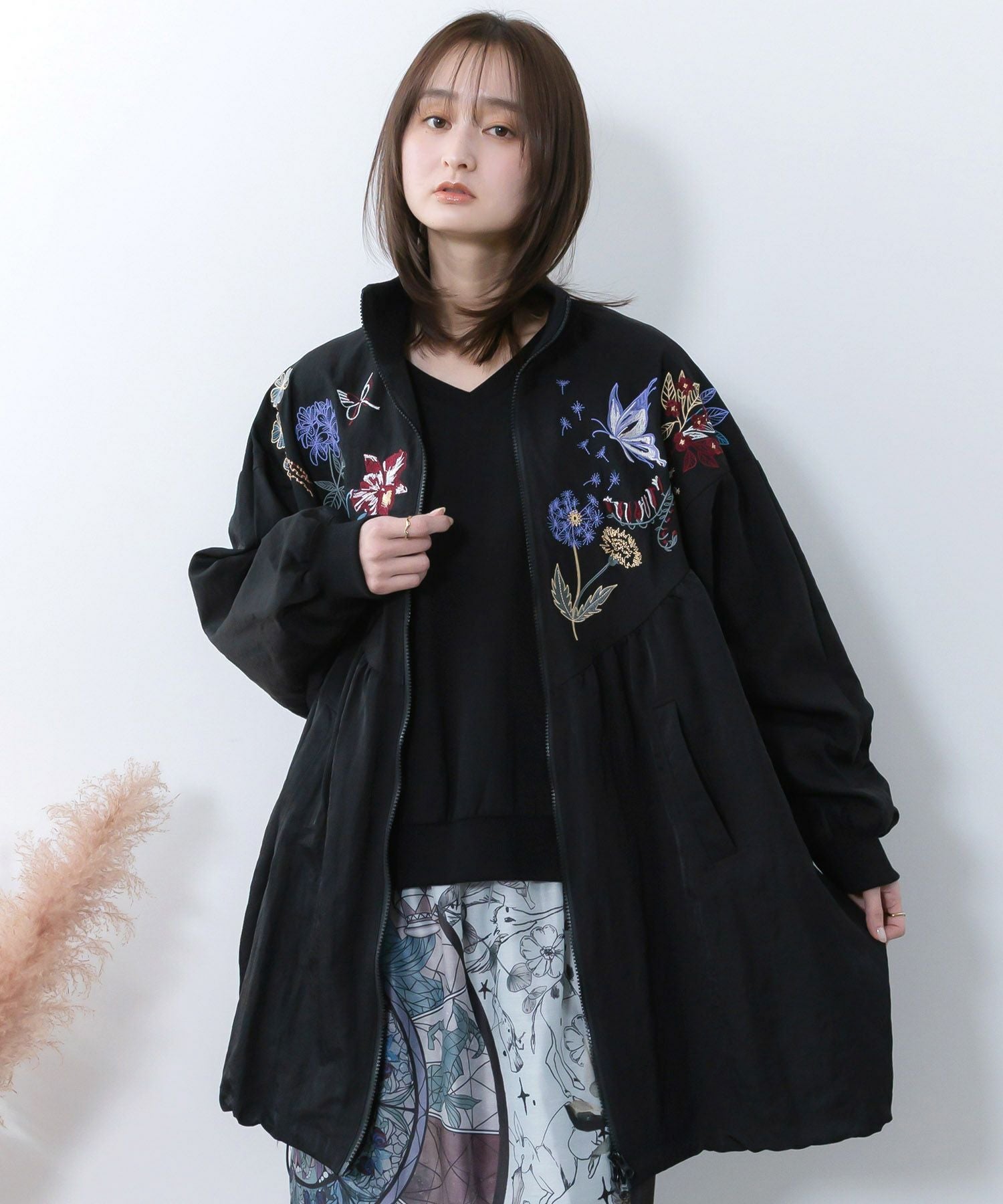 561206：リボン×花刺繍ドルマンスリーブブルゾンの通販-ScoLar