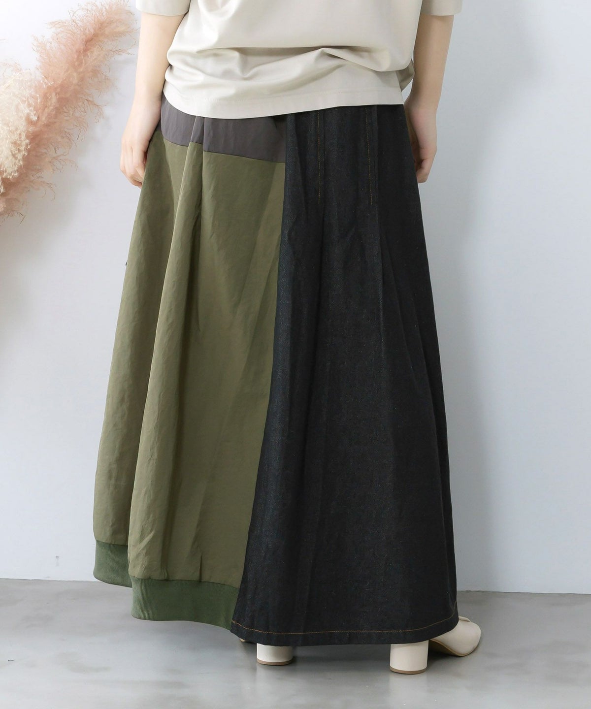 蝶鍵モチーフ刺繍 ナイロン×デニム切替配色スカート-5